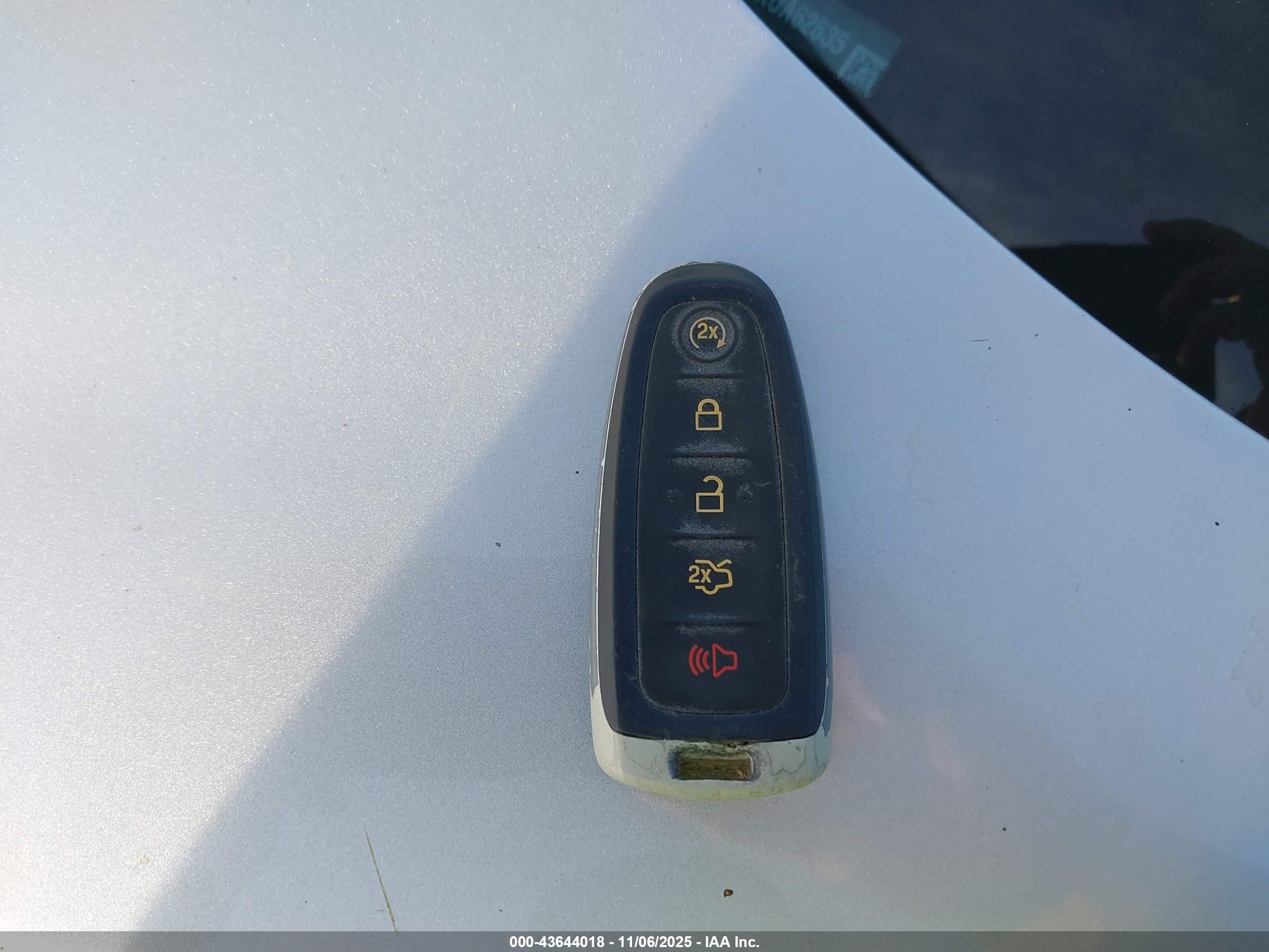 FORD ESCAPE image 11