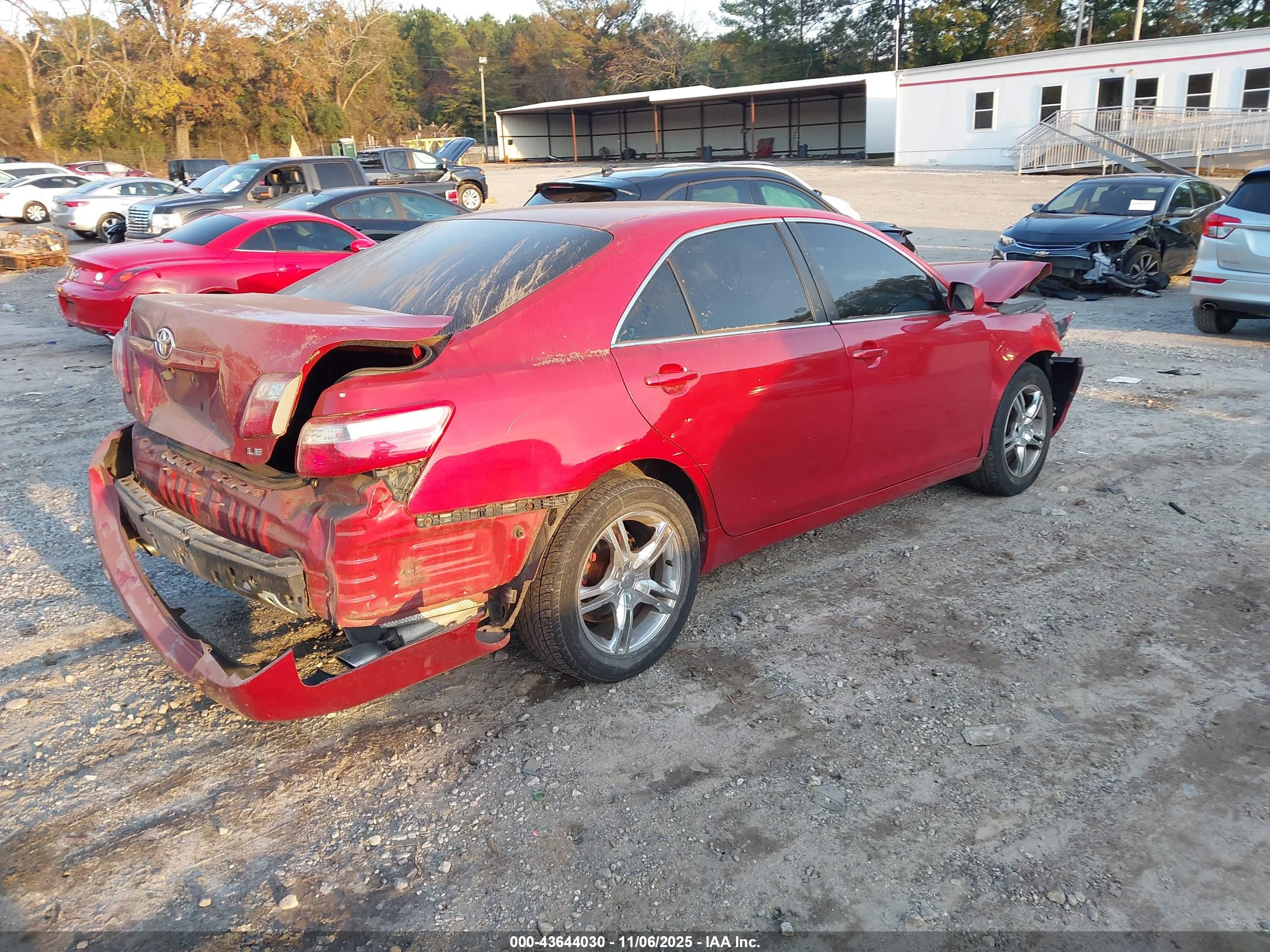 TOYOTA CAMRY image 4