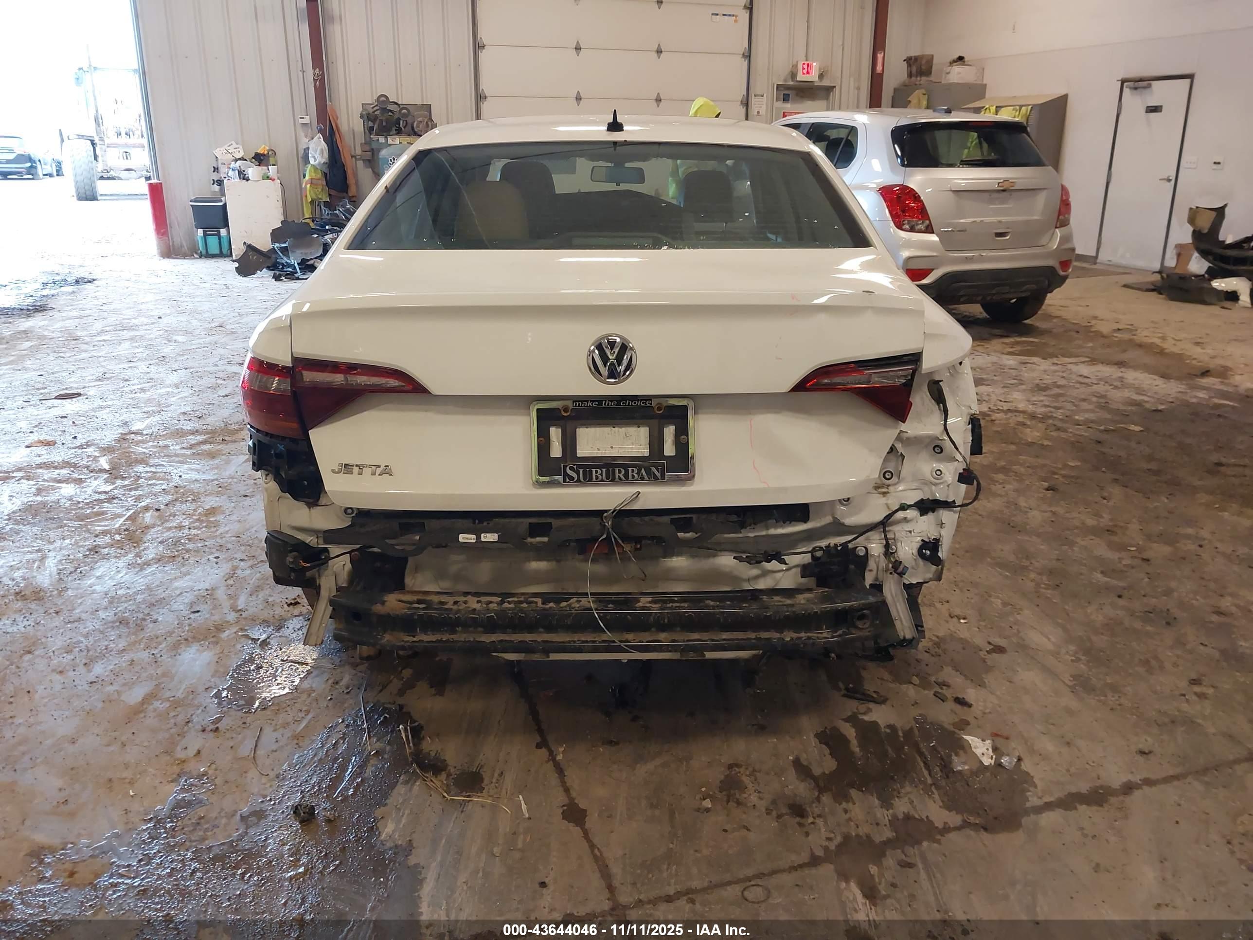 VOLKSWAGEN JETTA image 6