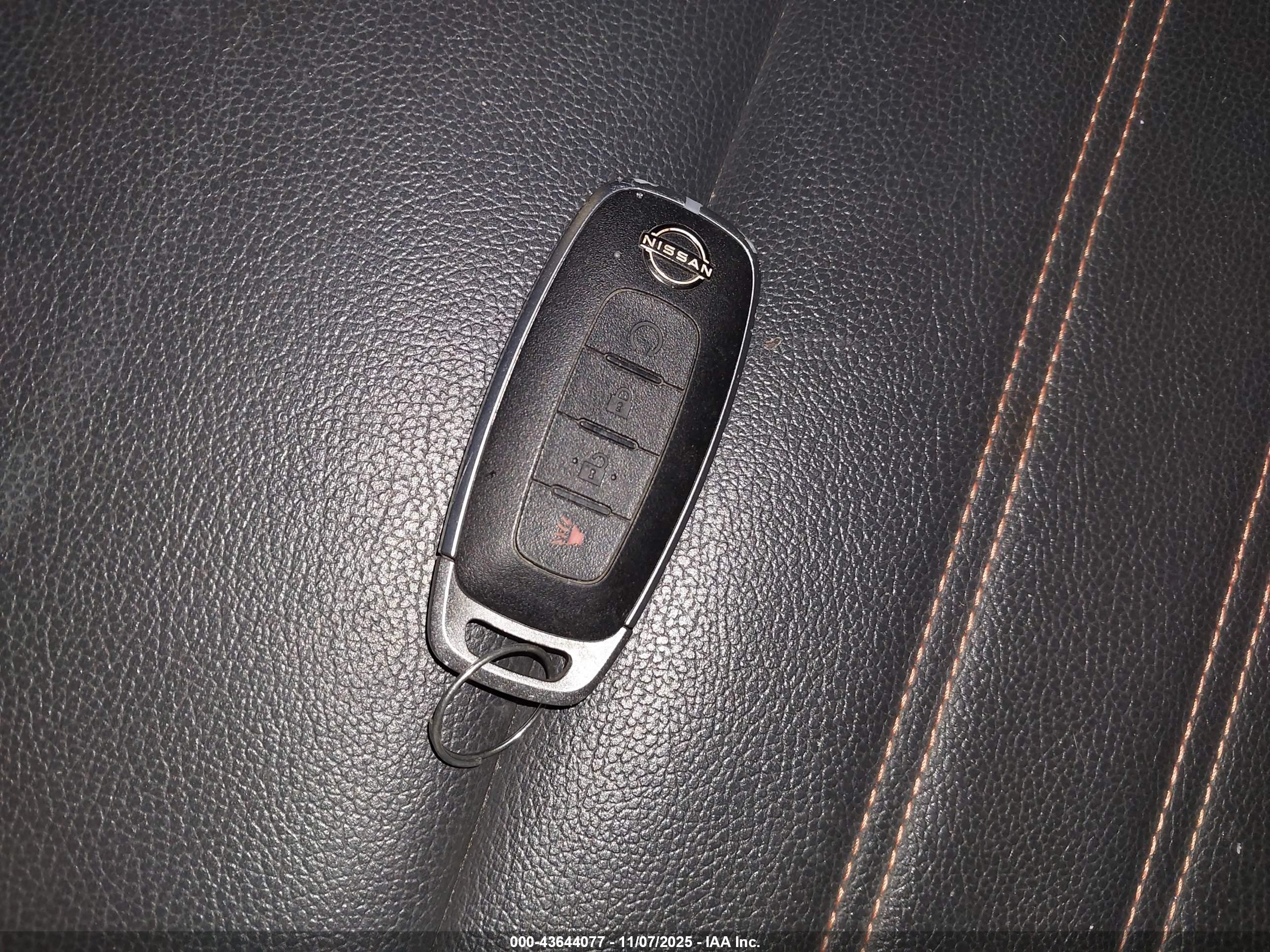 NISSAN KICKS image 11