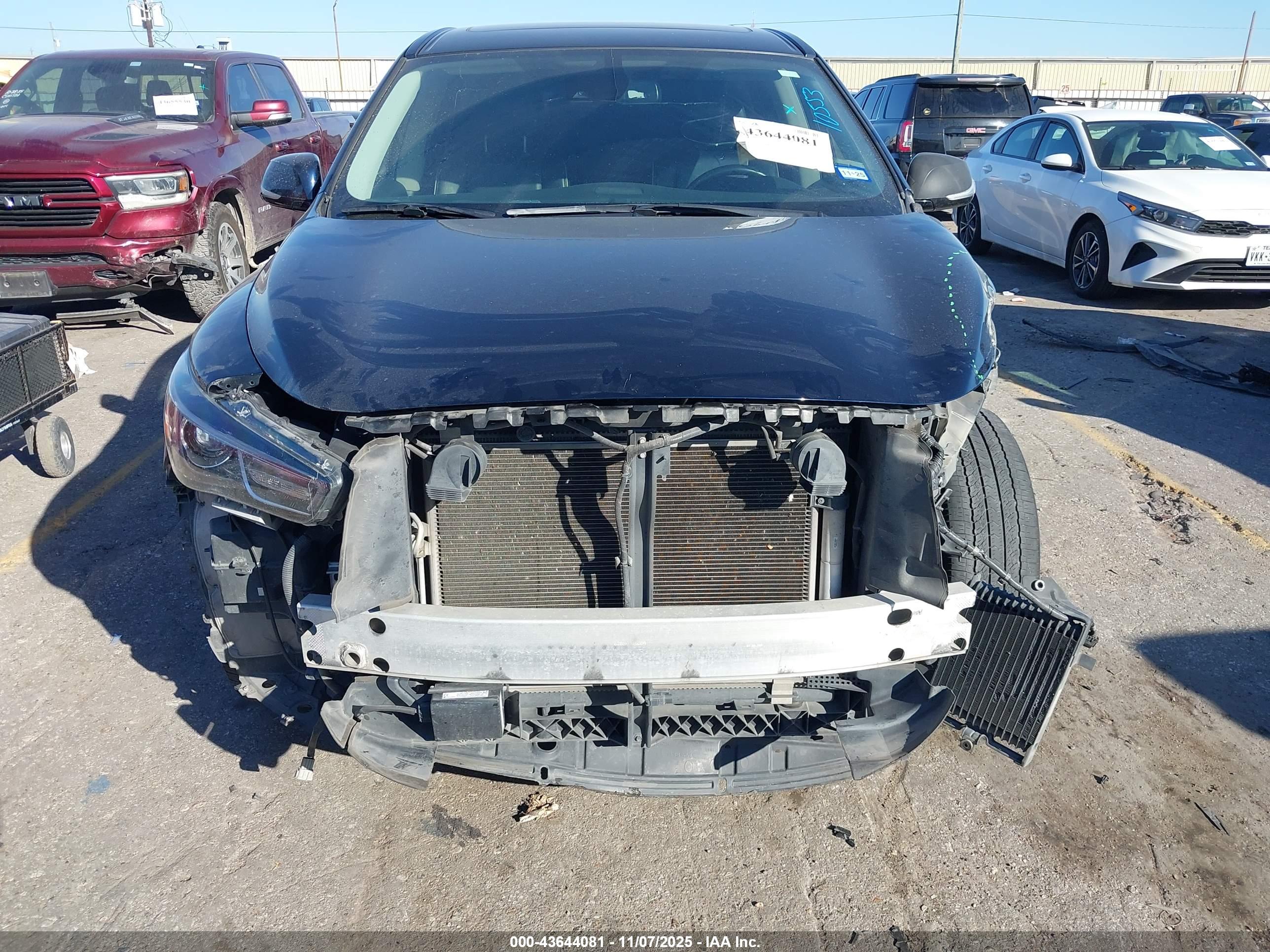INFINITI QX60 image 6