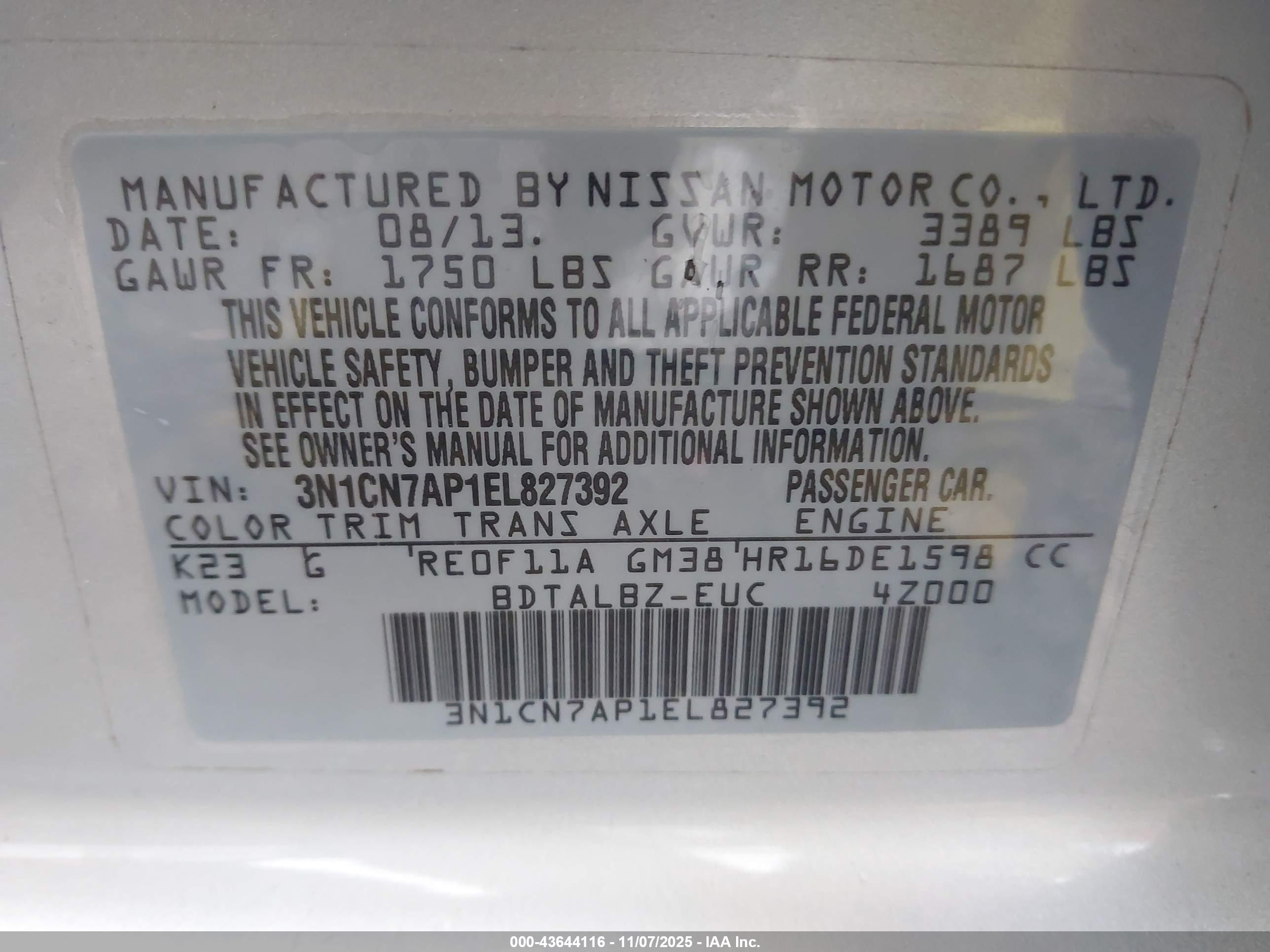NISSAN VERSA image 9
