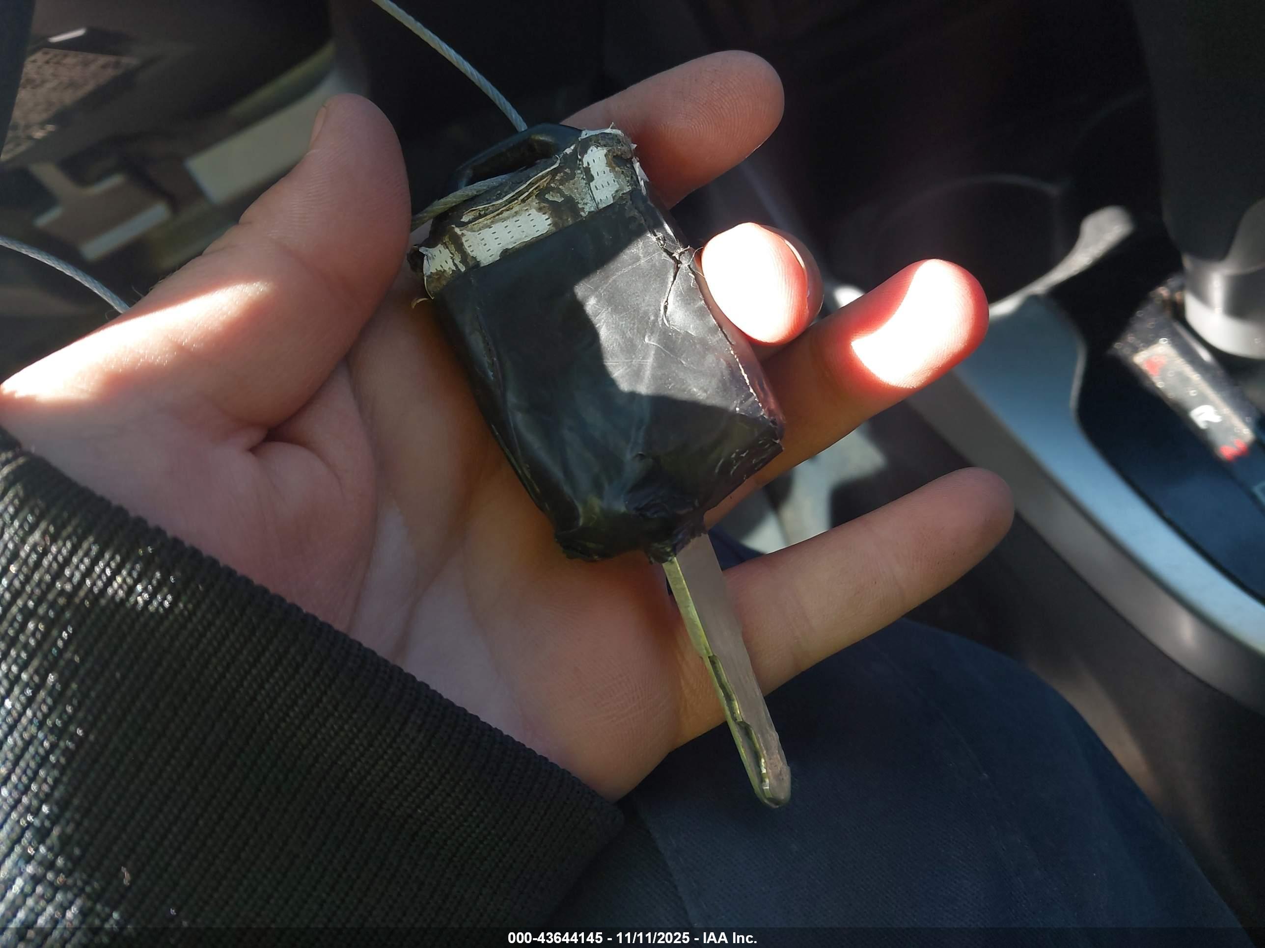 HONDA FIT image 11