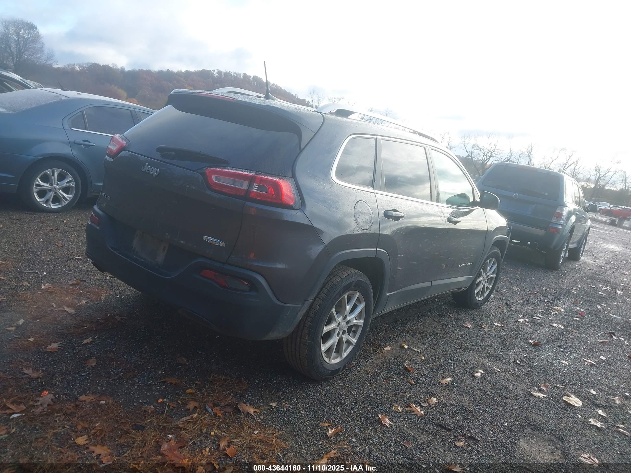 JEEP CHEROKEE image 4