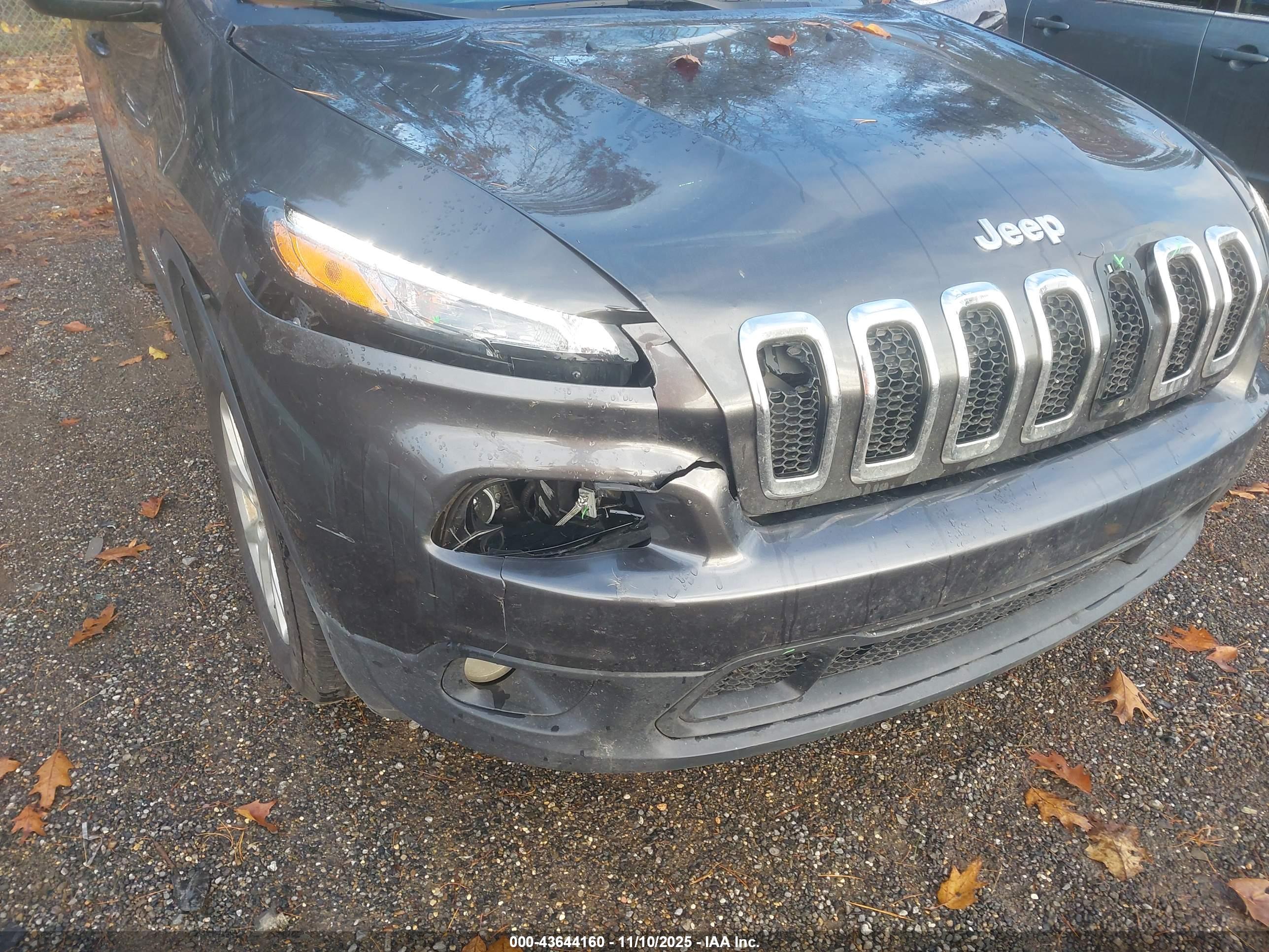 JEEP CHEROKEE image 6
