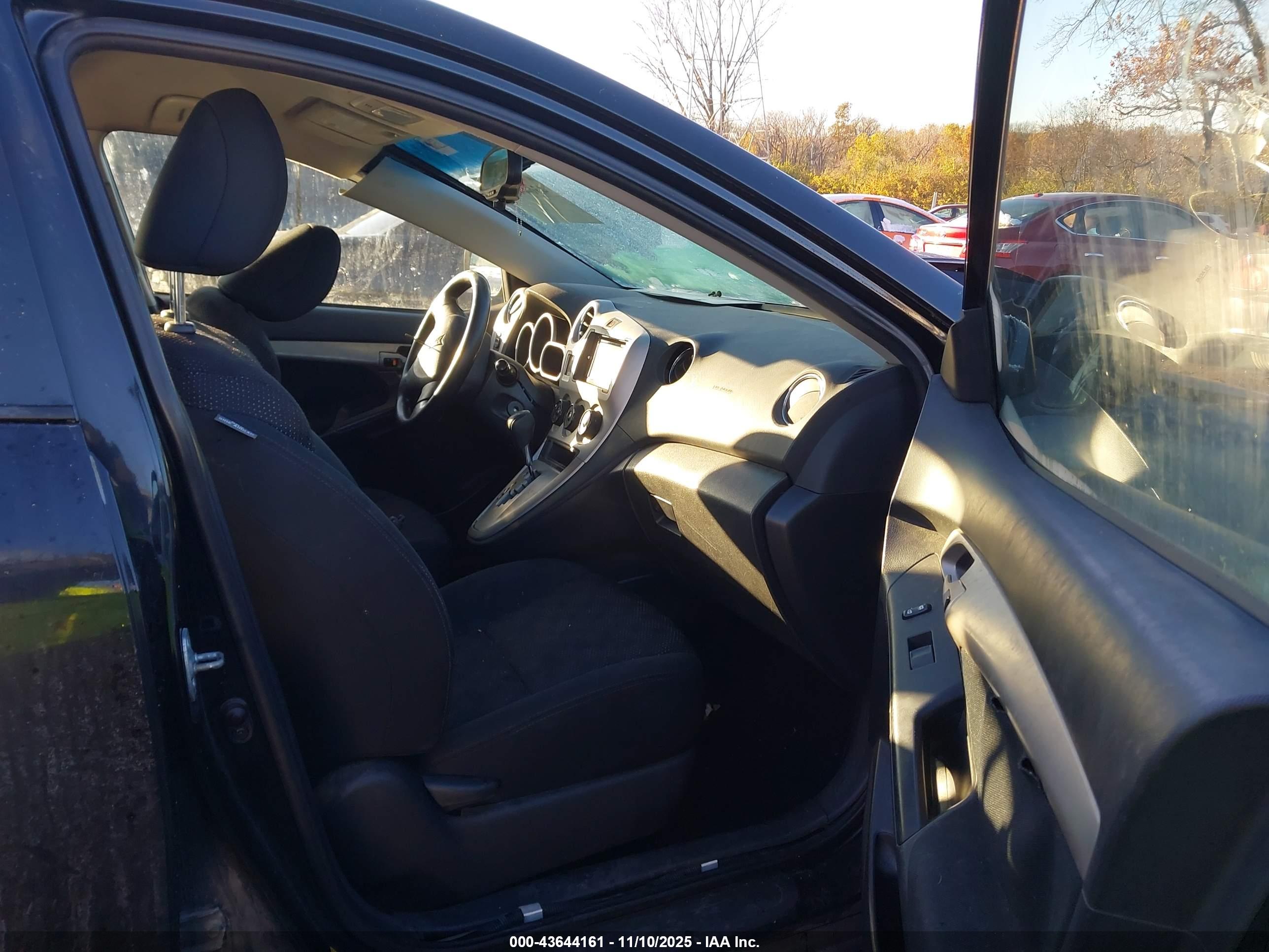 PONTIAC VIBE image 5