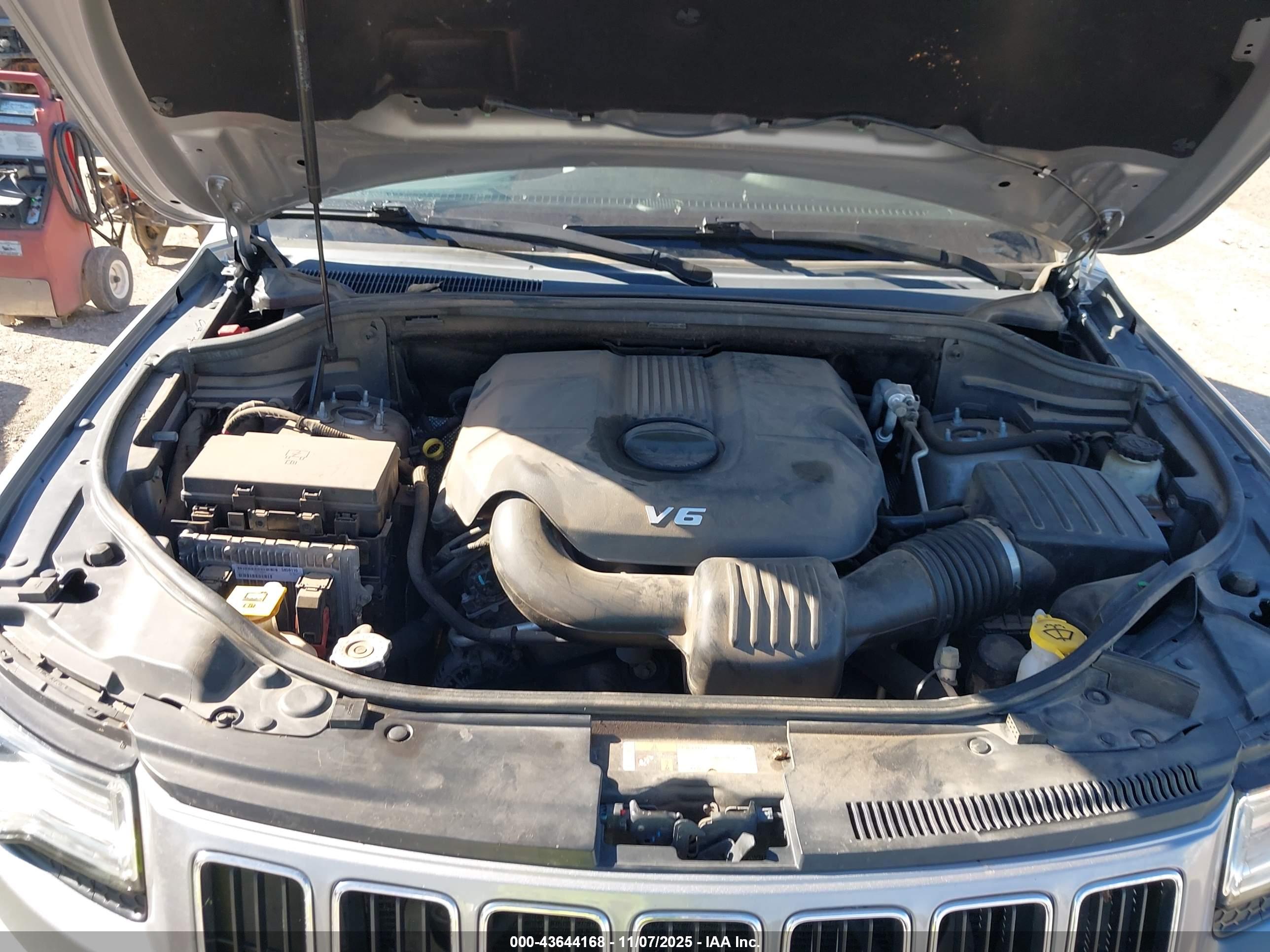 JEEP GRAND image 10