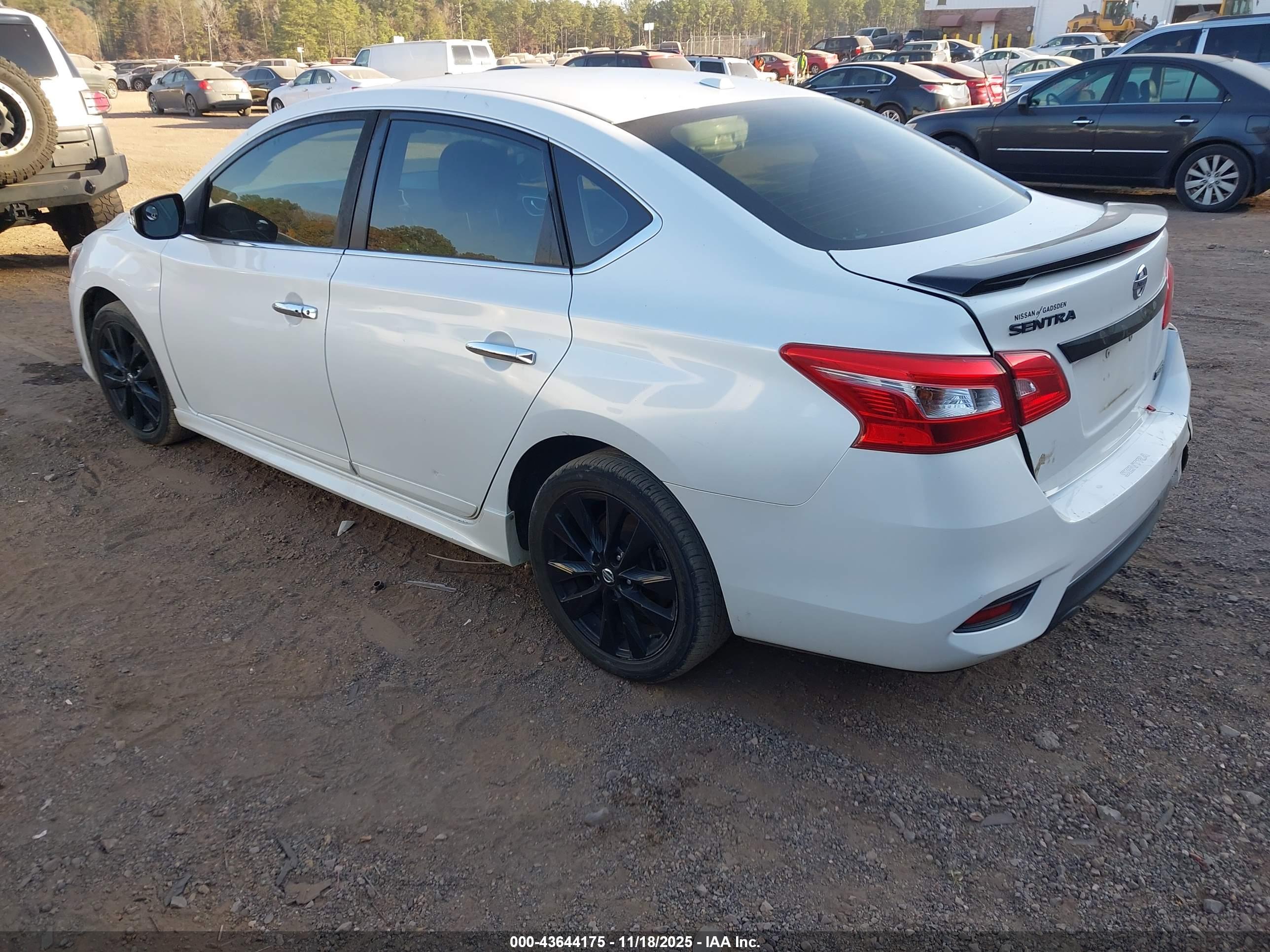 NISSAN SENTRA image 3