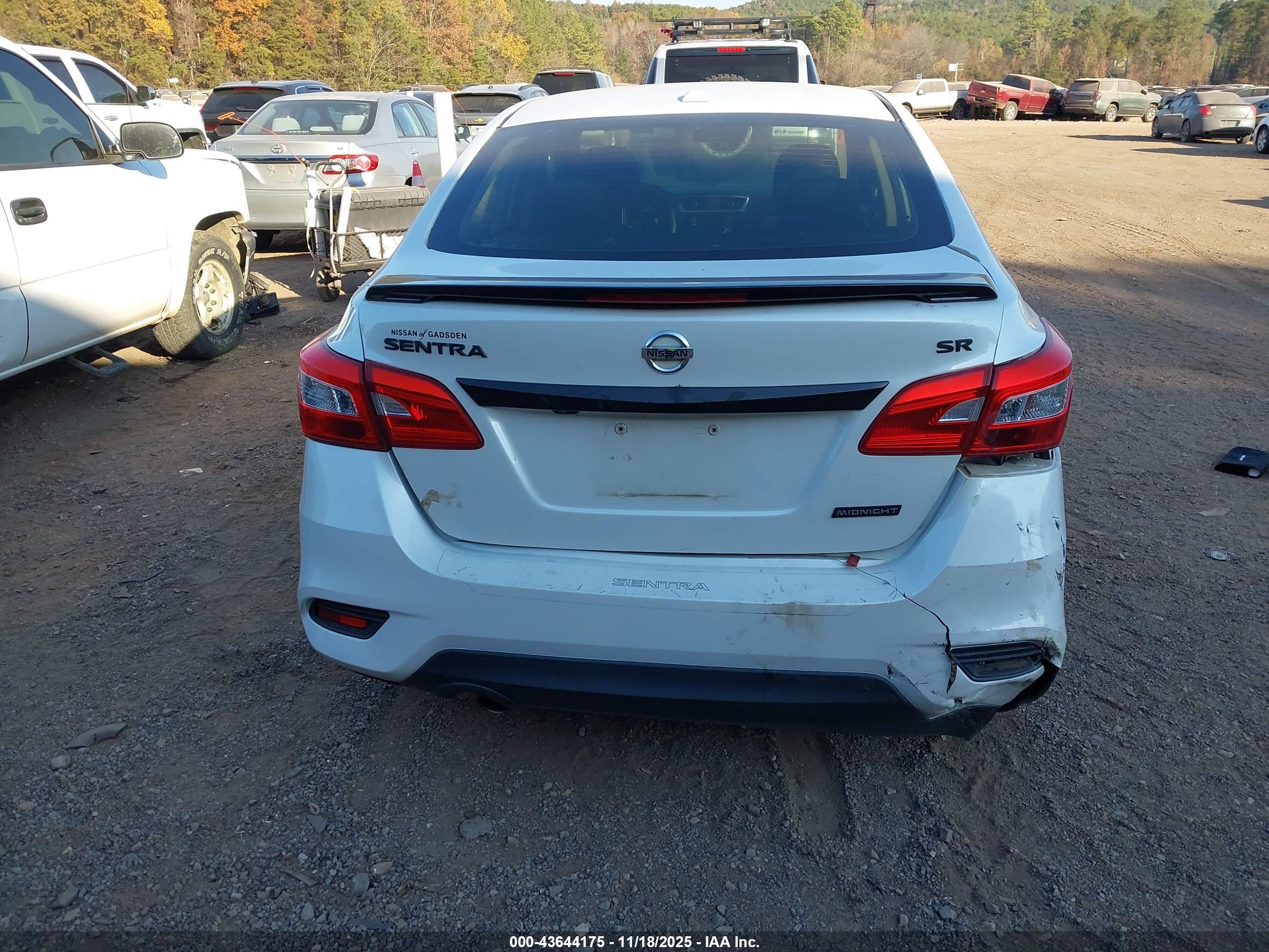 NISSAN SENTRA image 6