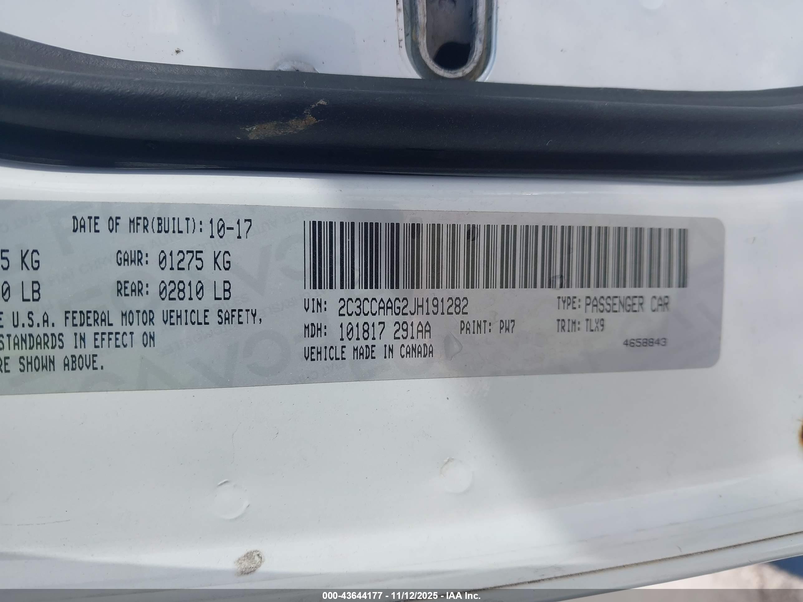 CHRYSLER 300 image 9