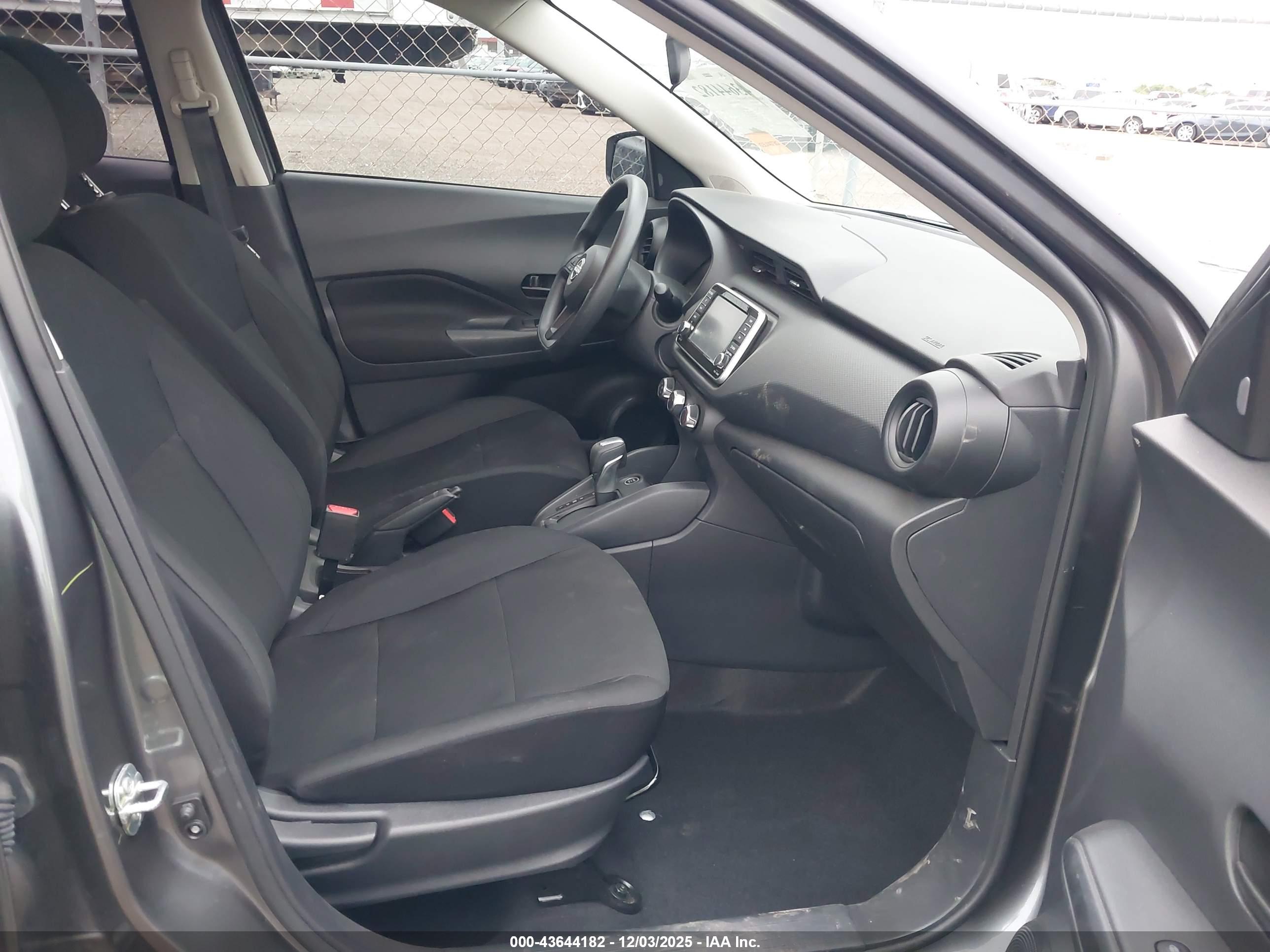 NISSAN KICKS image 5