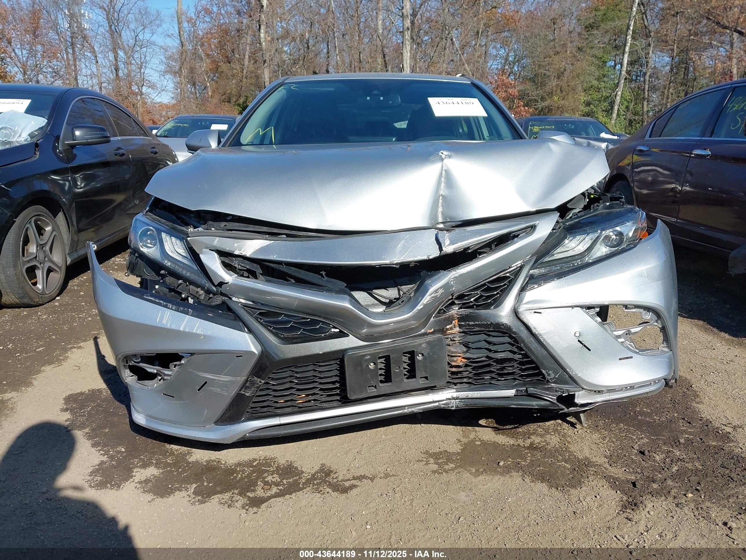 TOYOTA CAMRY image 6