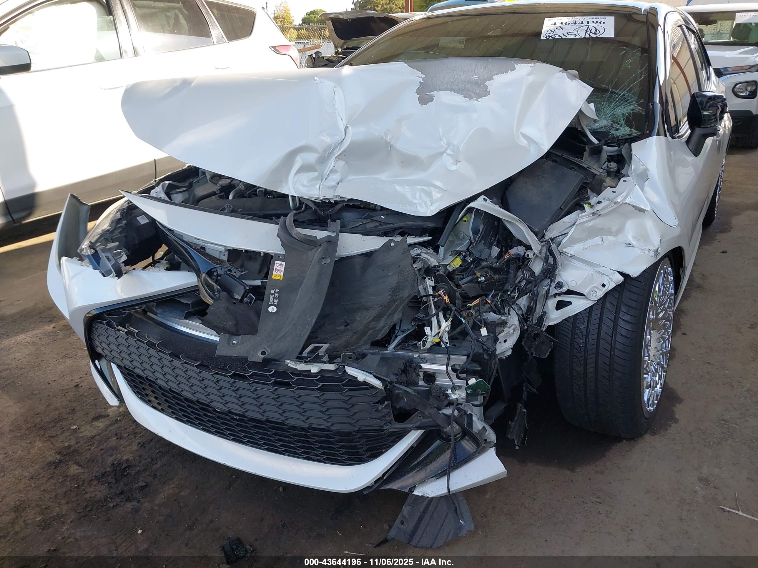 TOYOTA COROLLA image 6