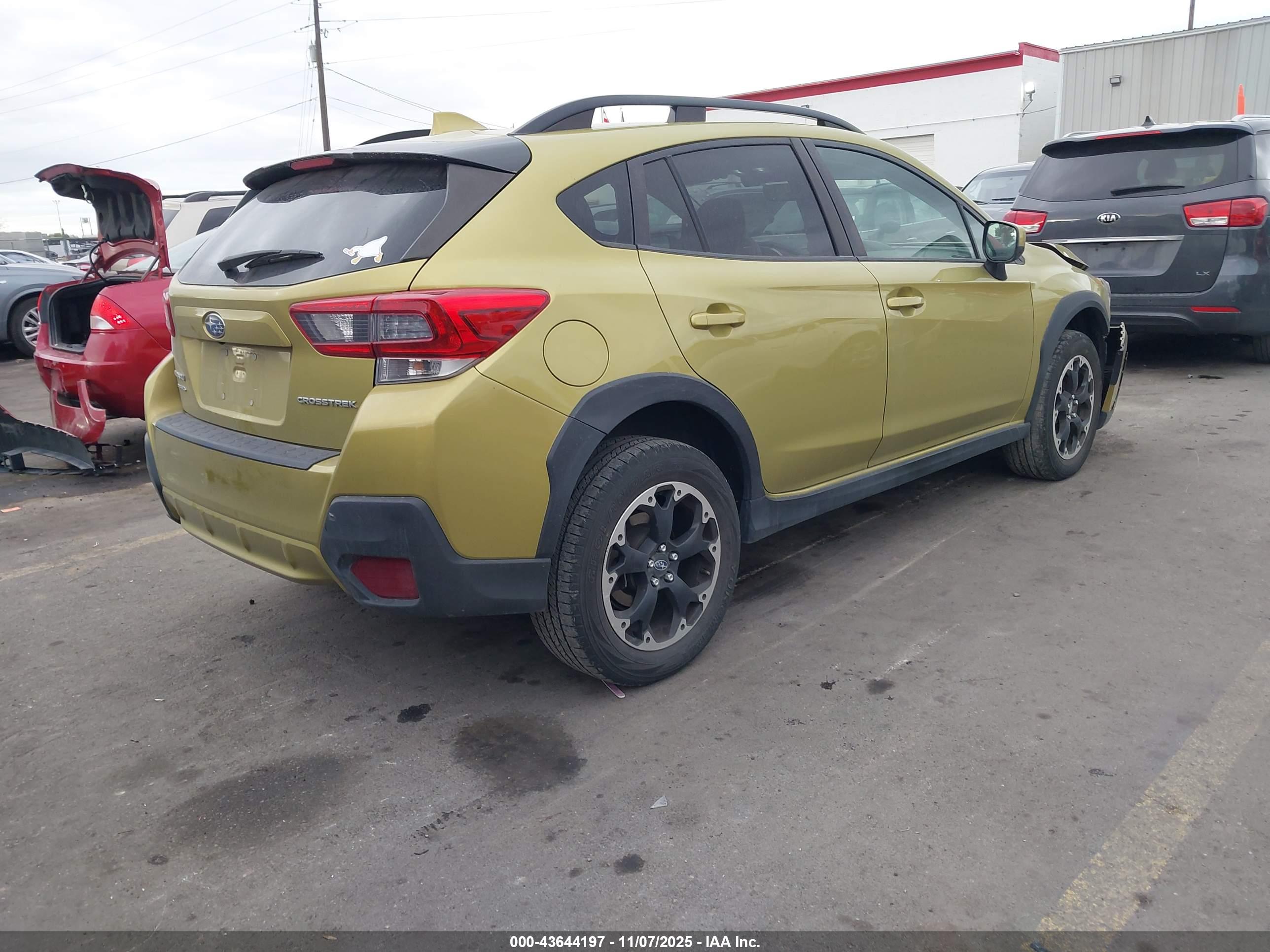 SUBARU CROSSTREK image 4