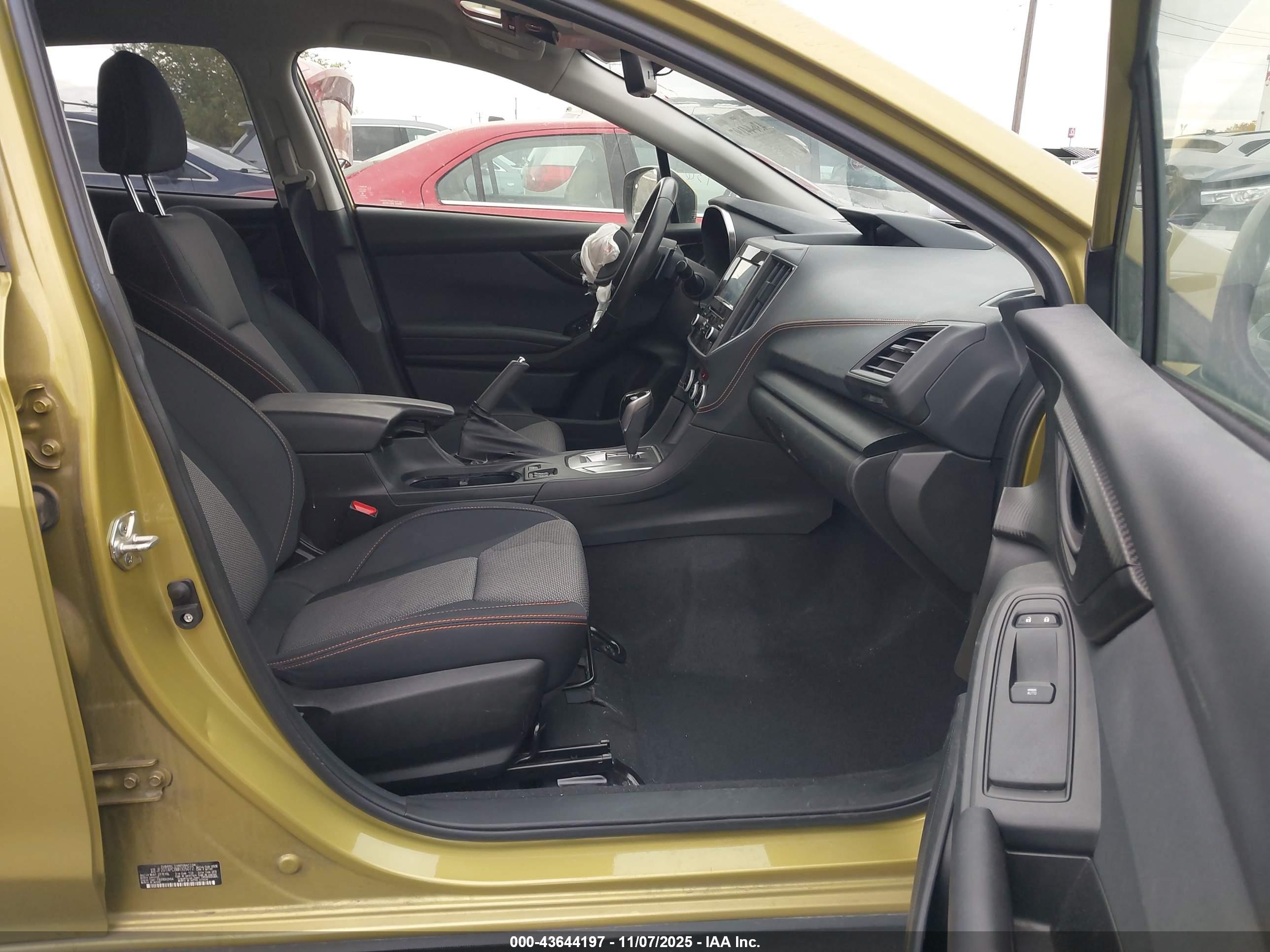 SUBARU CROSSTREK image 5