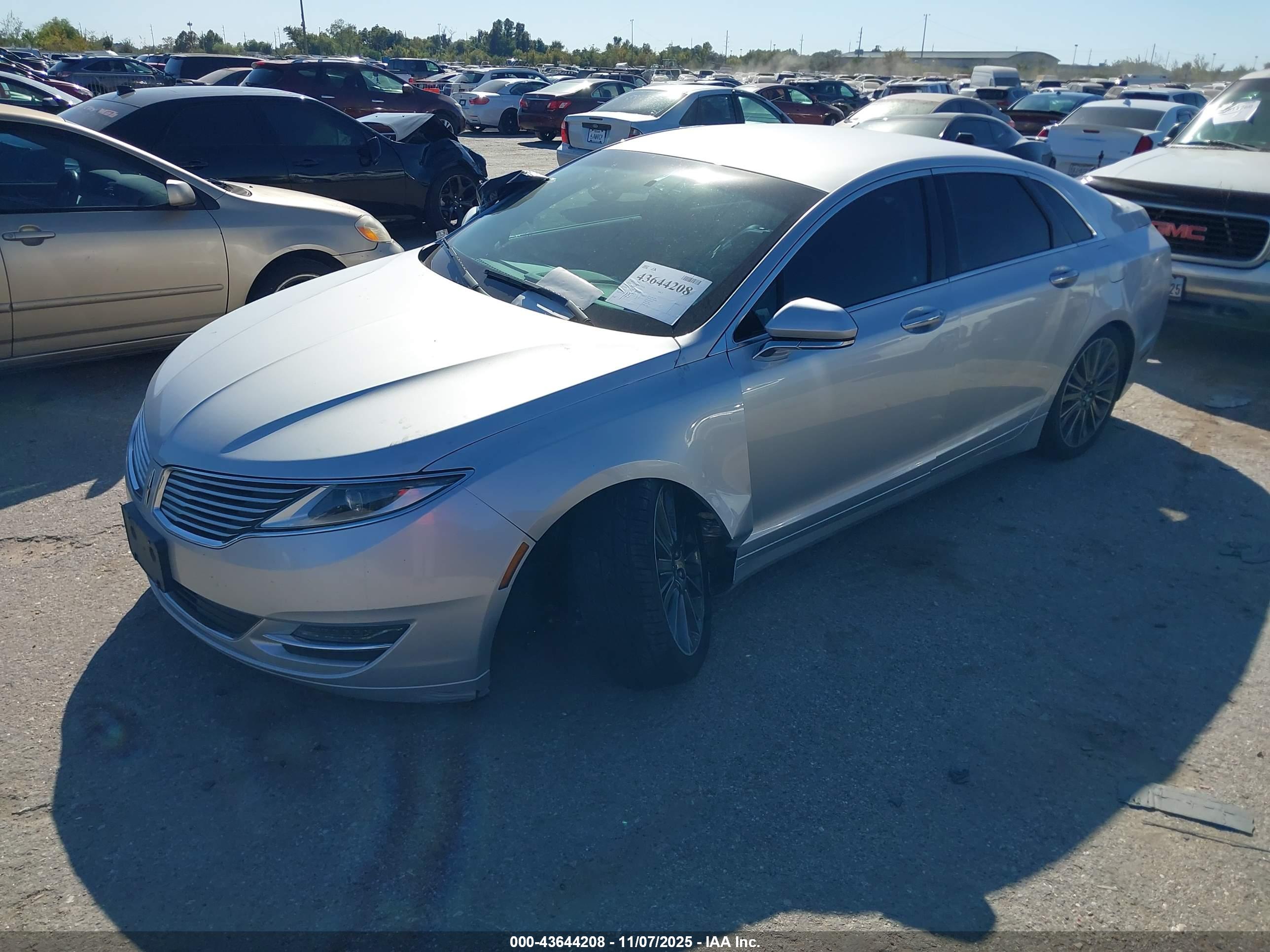 LINCOLN MKZ image 2