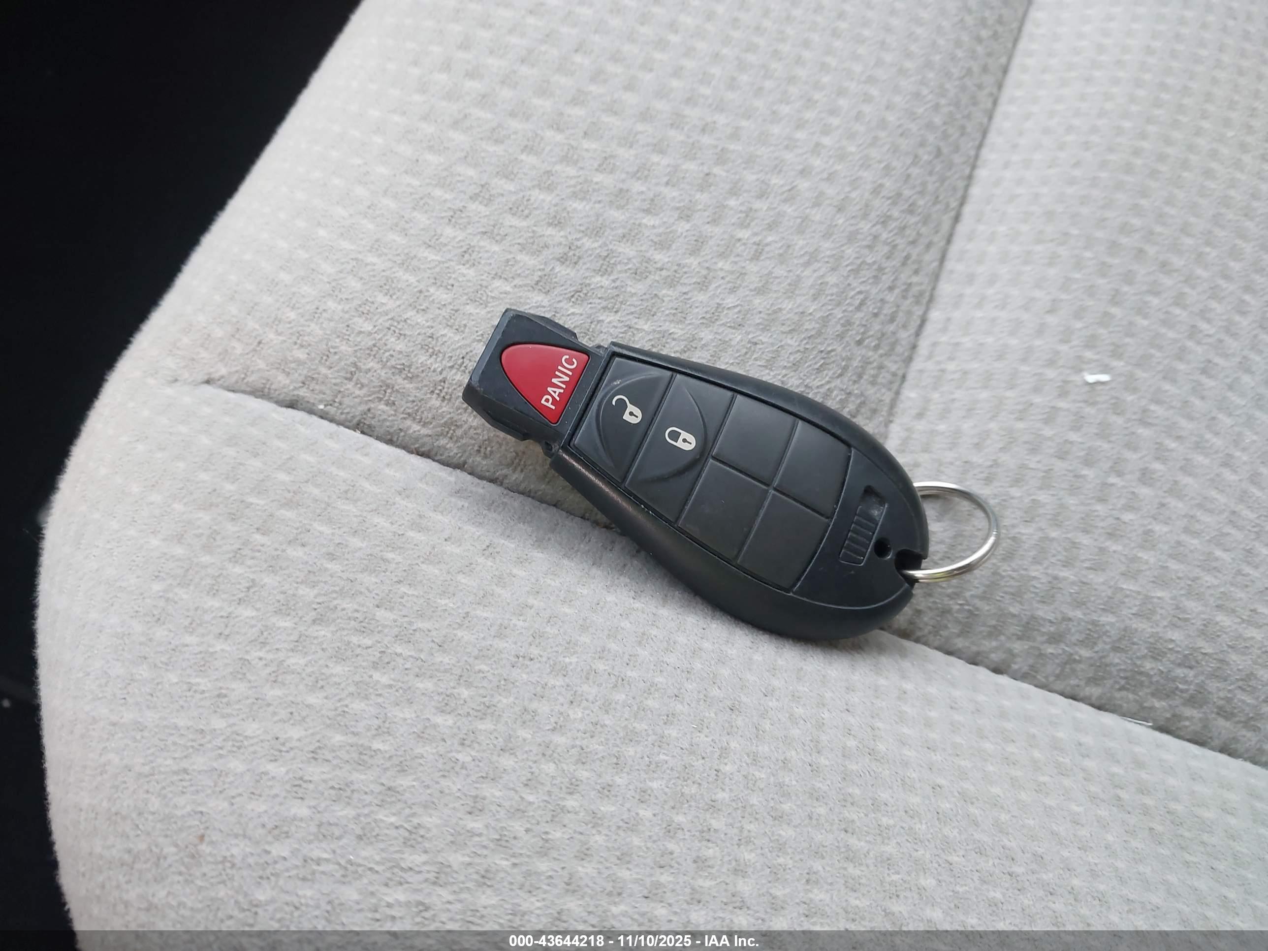 DODGE GRAND image 11