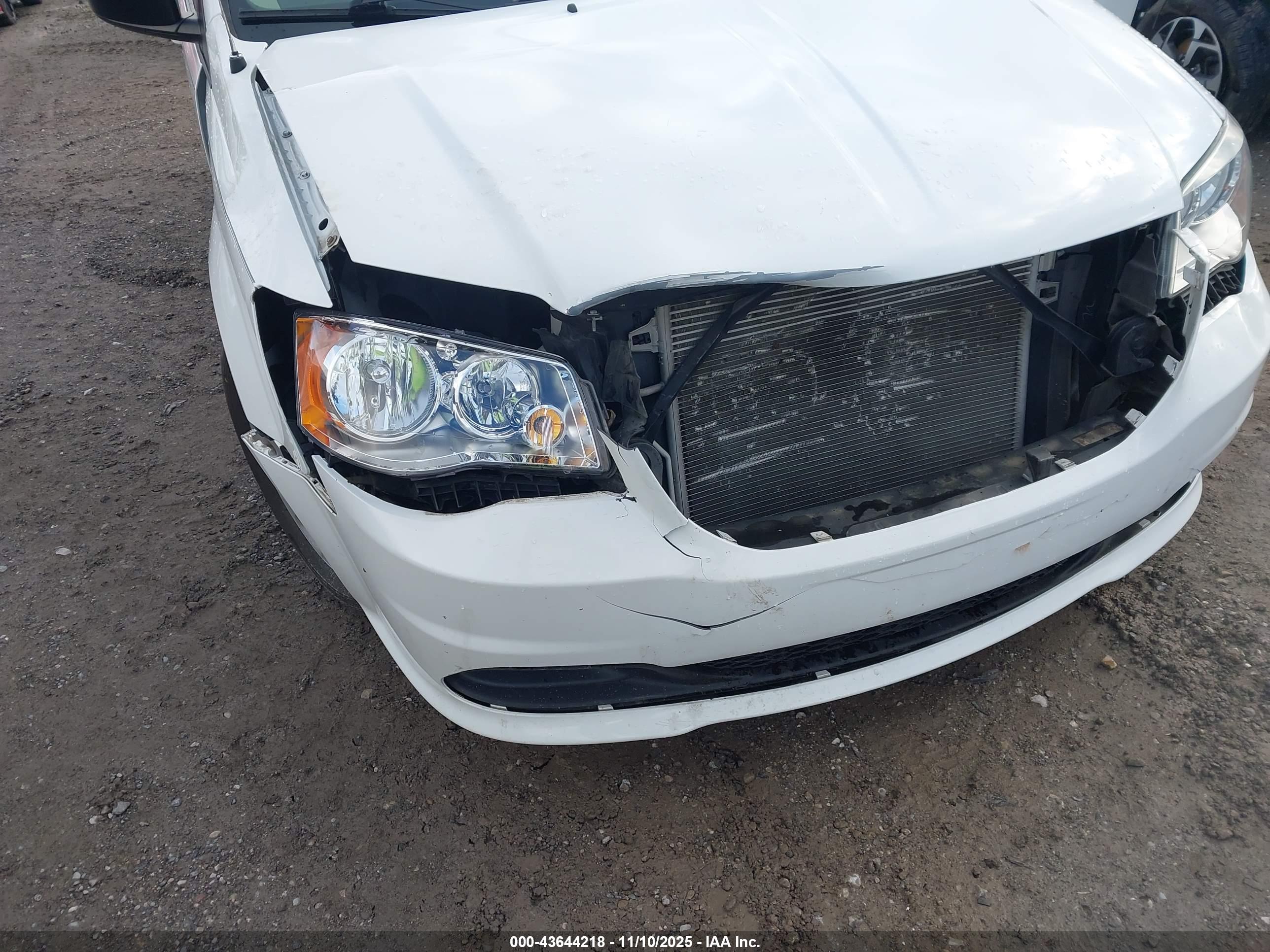 DODGE GRAND image 6