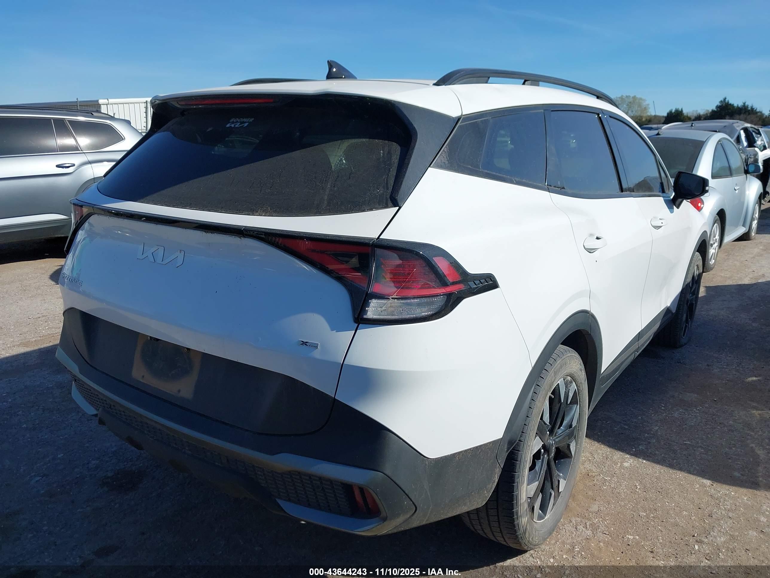 KIA SPORTAGE image 4