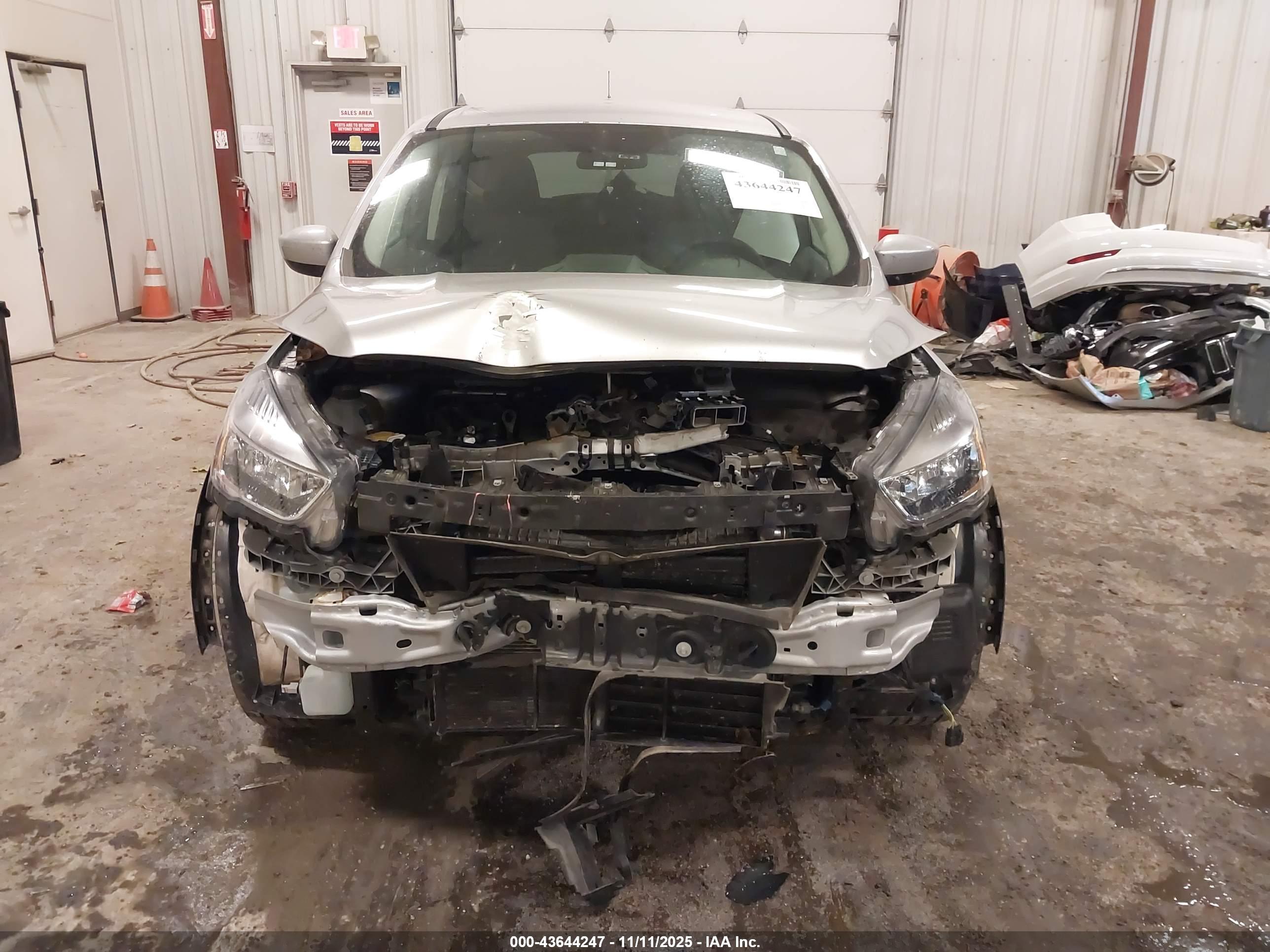 FORD ESCAPE image 6