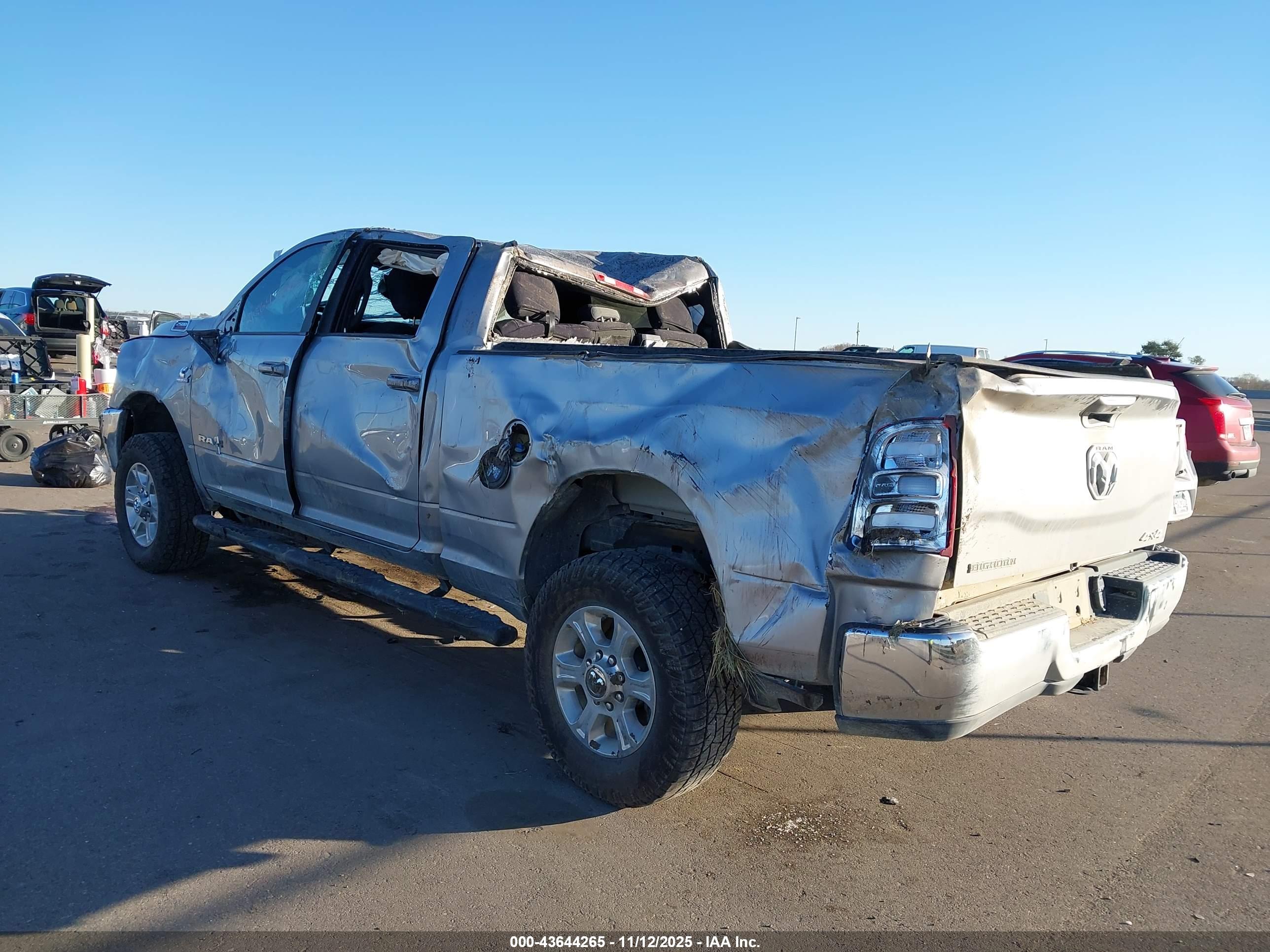 RAM 2500 image 3