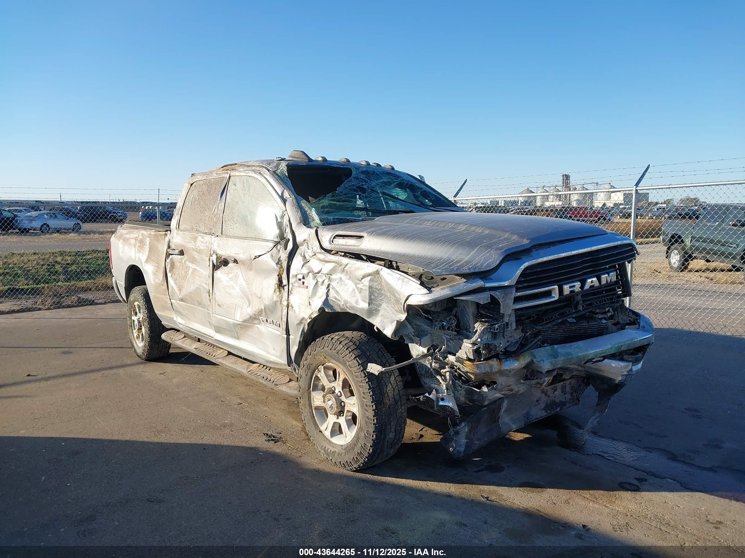 RAM 2500 image 6