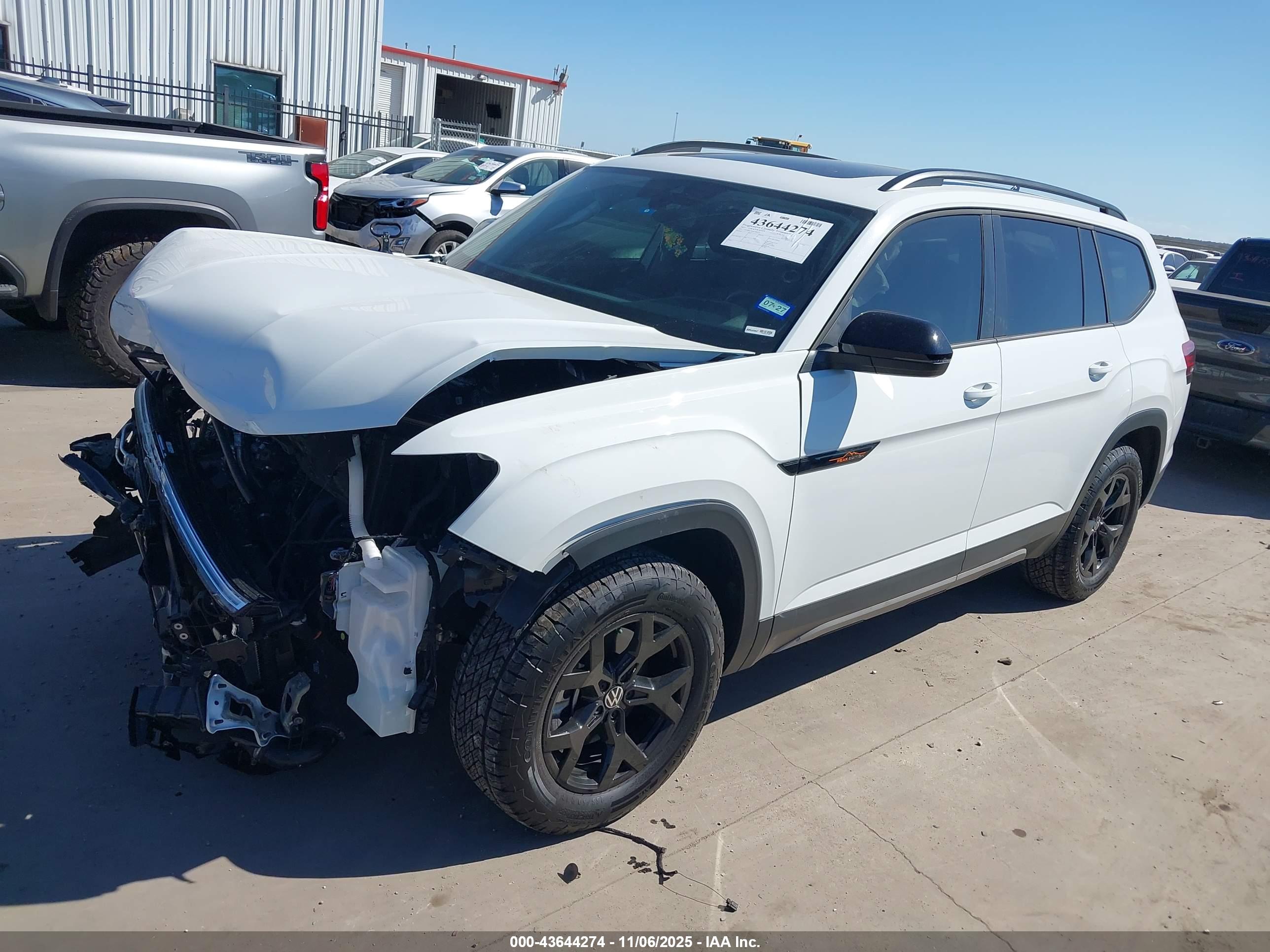 VOLKSWAGEN ATLAS image 2
