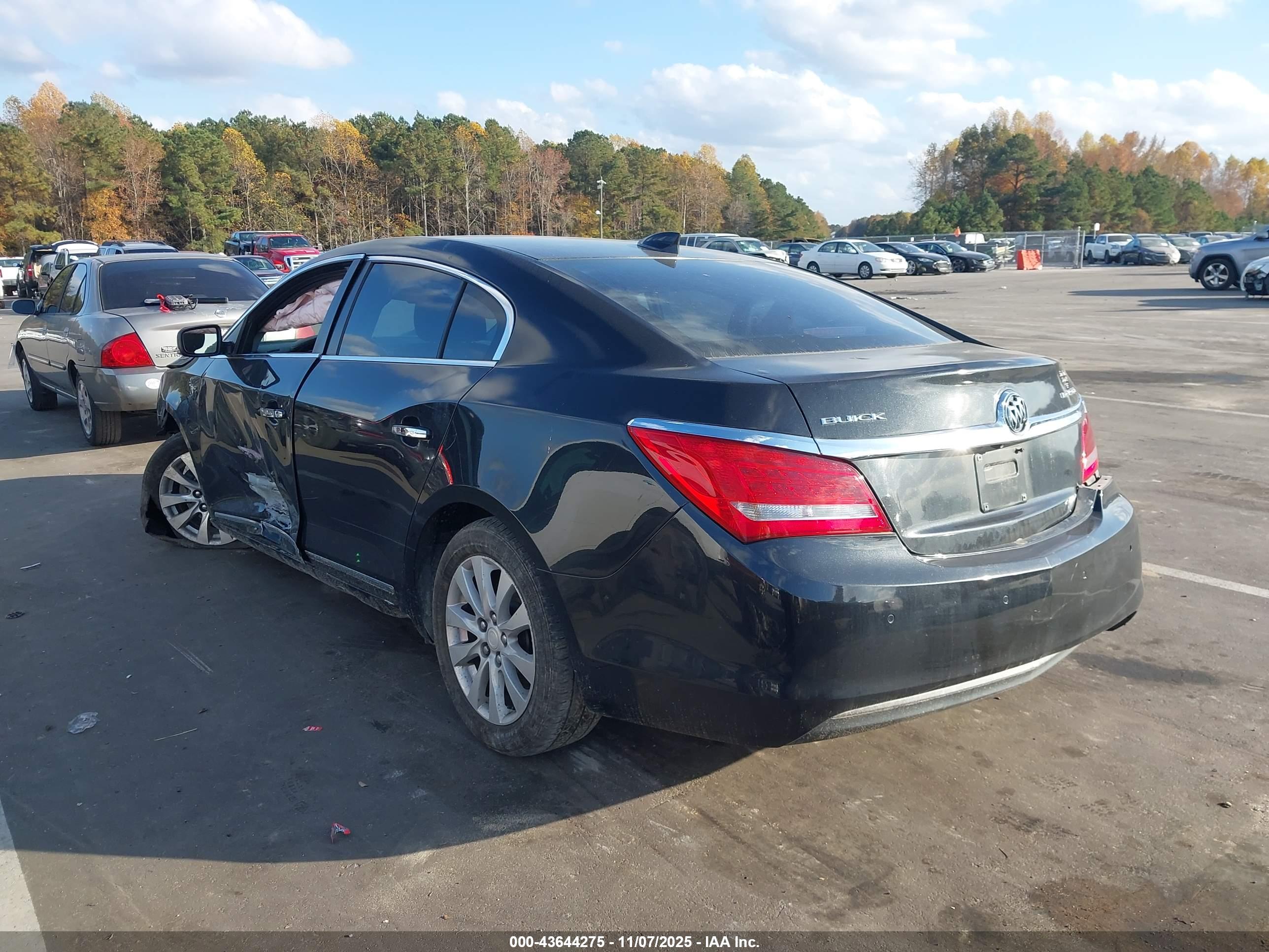 BUICK LACROSSE image 3