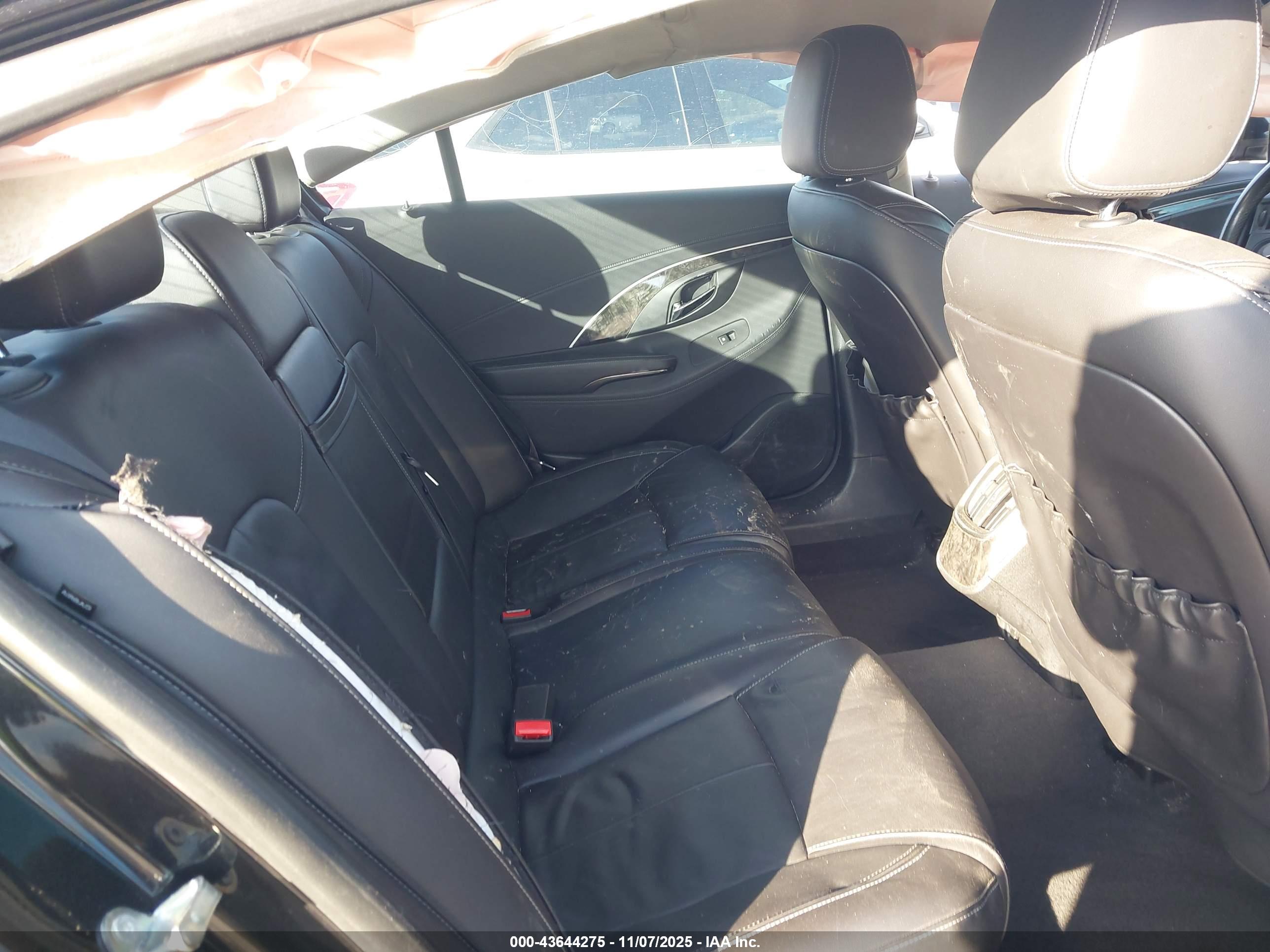 BUICK LACROSSE image 8