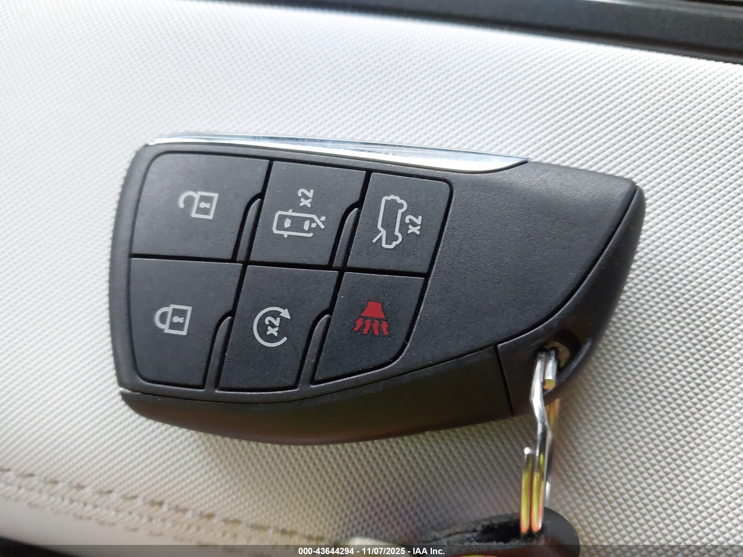 GMC HUMMER image 11