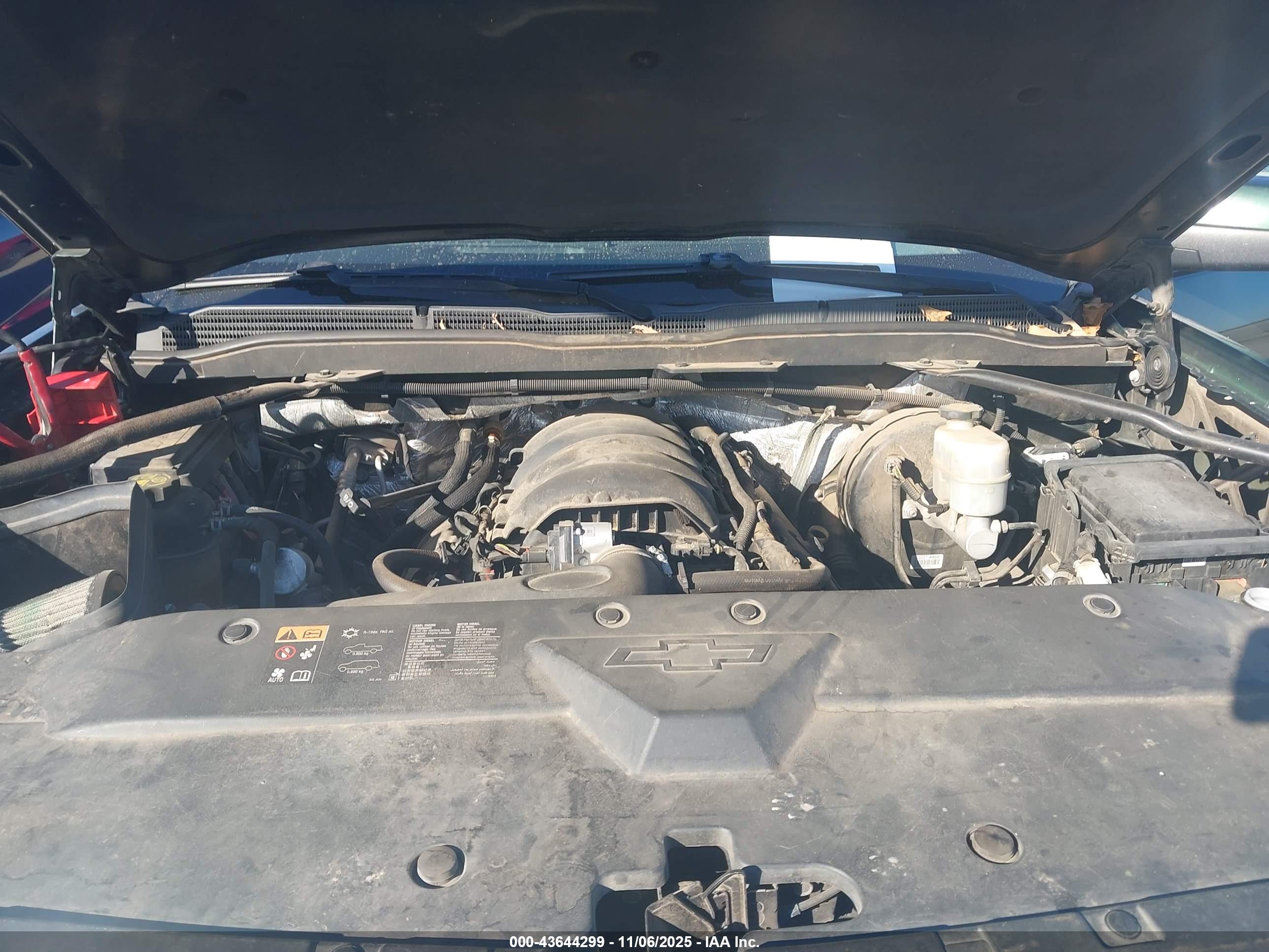 CHEVROLET SILVERADO image 10