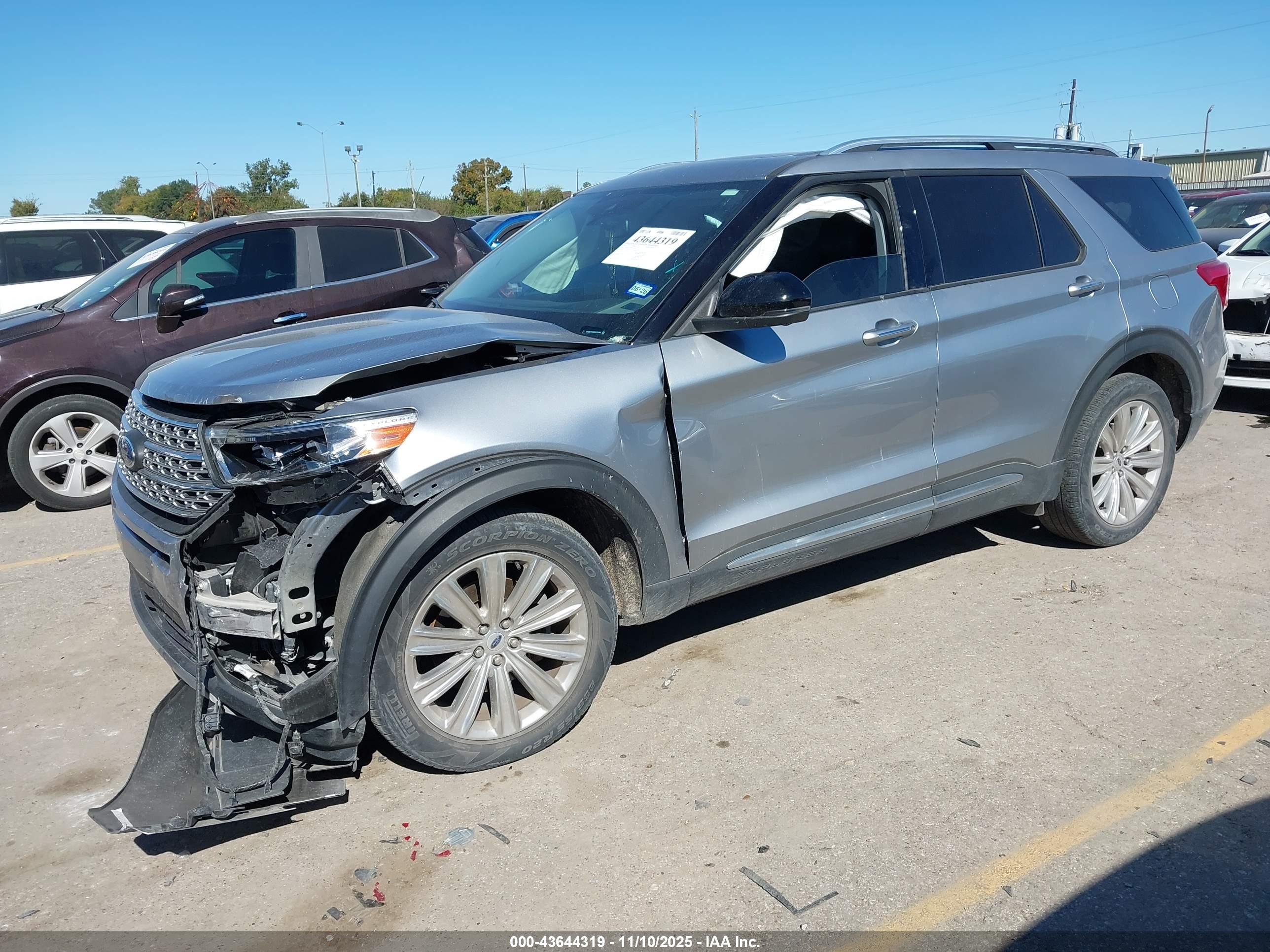 FORD EXPLORER image 2