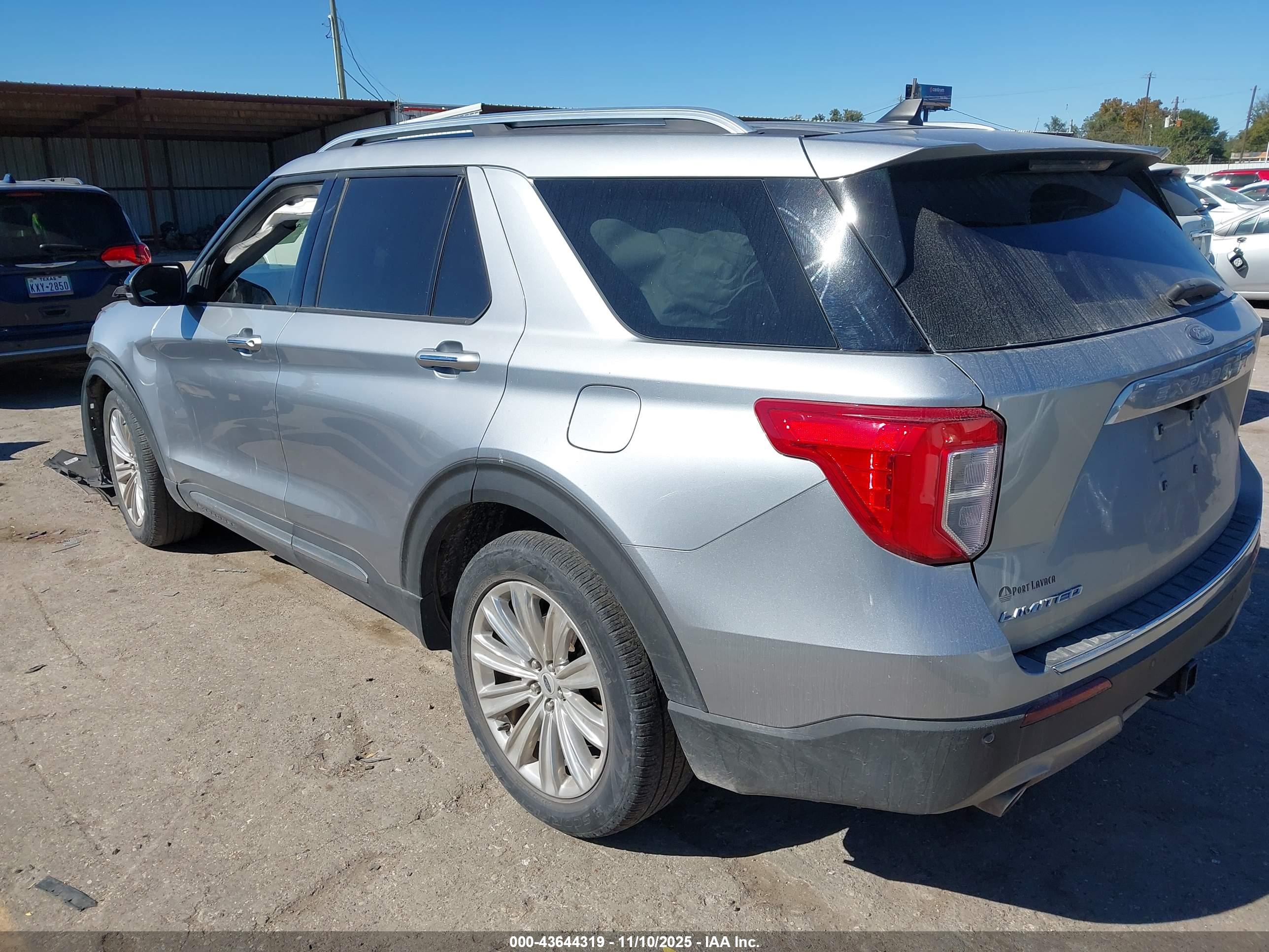 FORD EXPLORER image 3