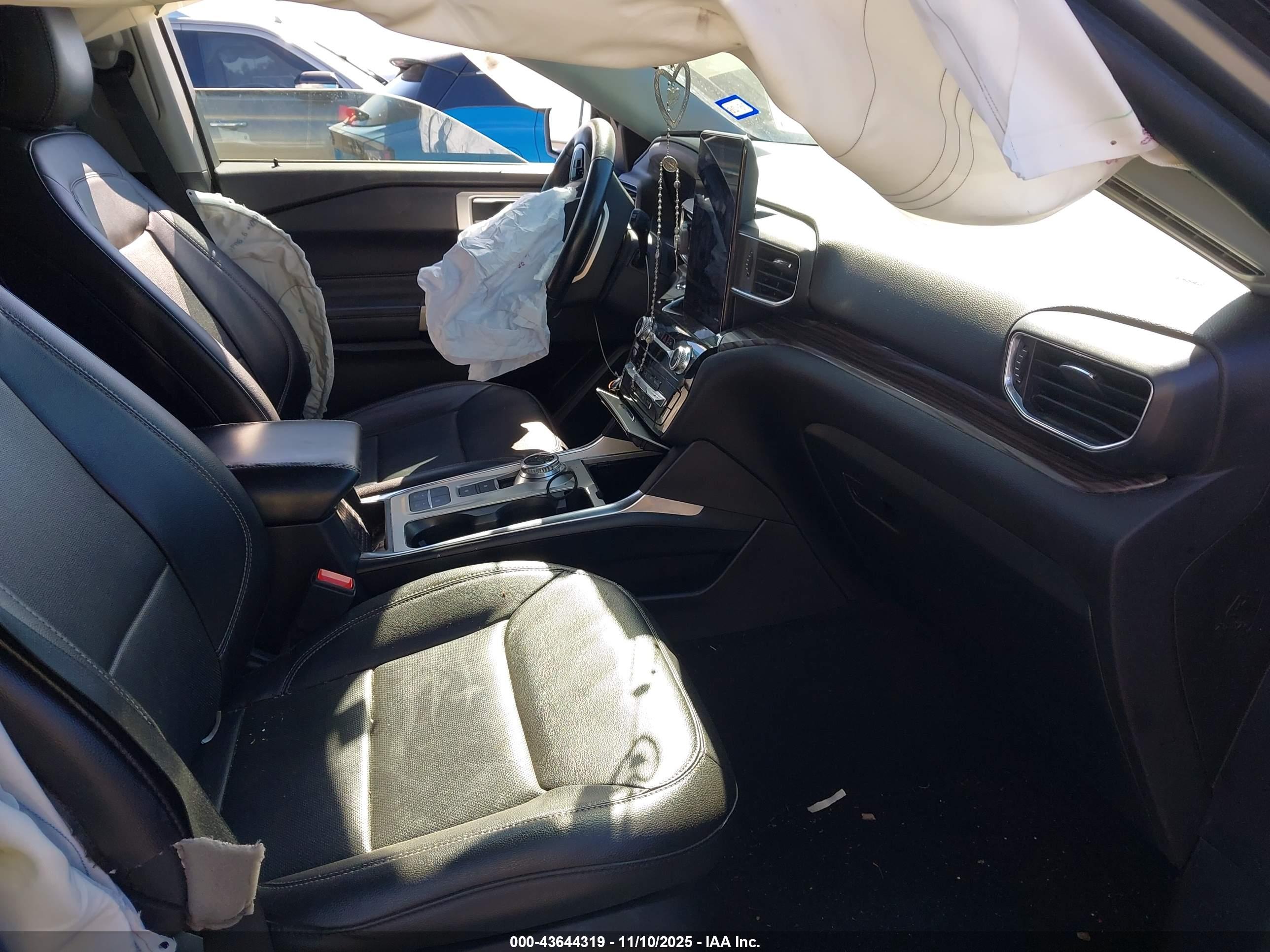 FORD EXPLORER image 5