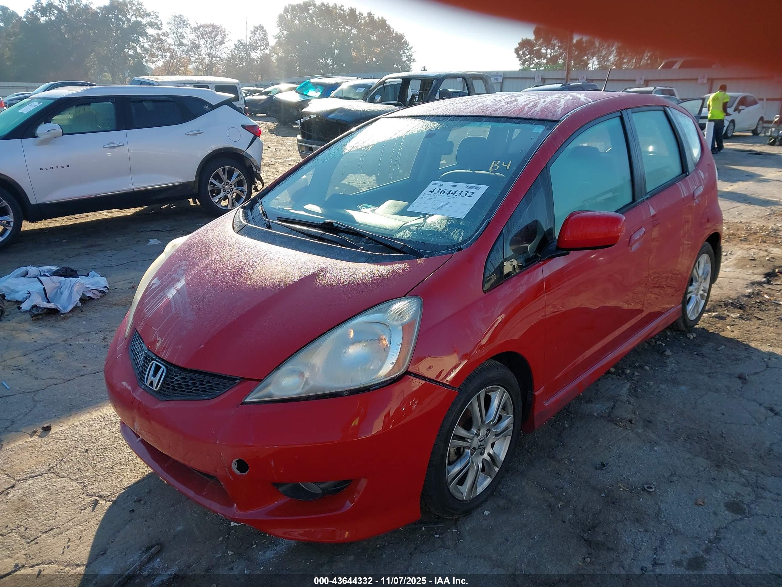 HONDA FIT image 2