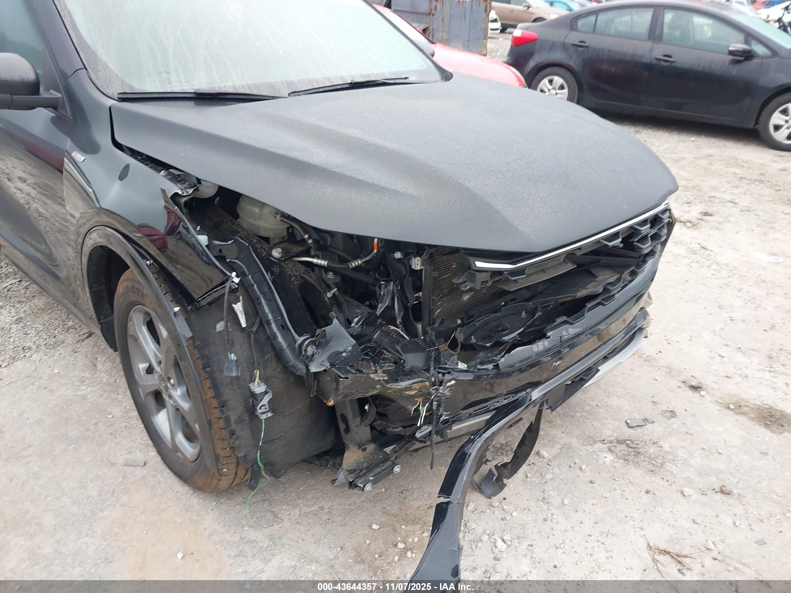 FORD ESCAPE image 6