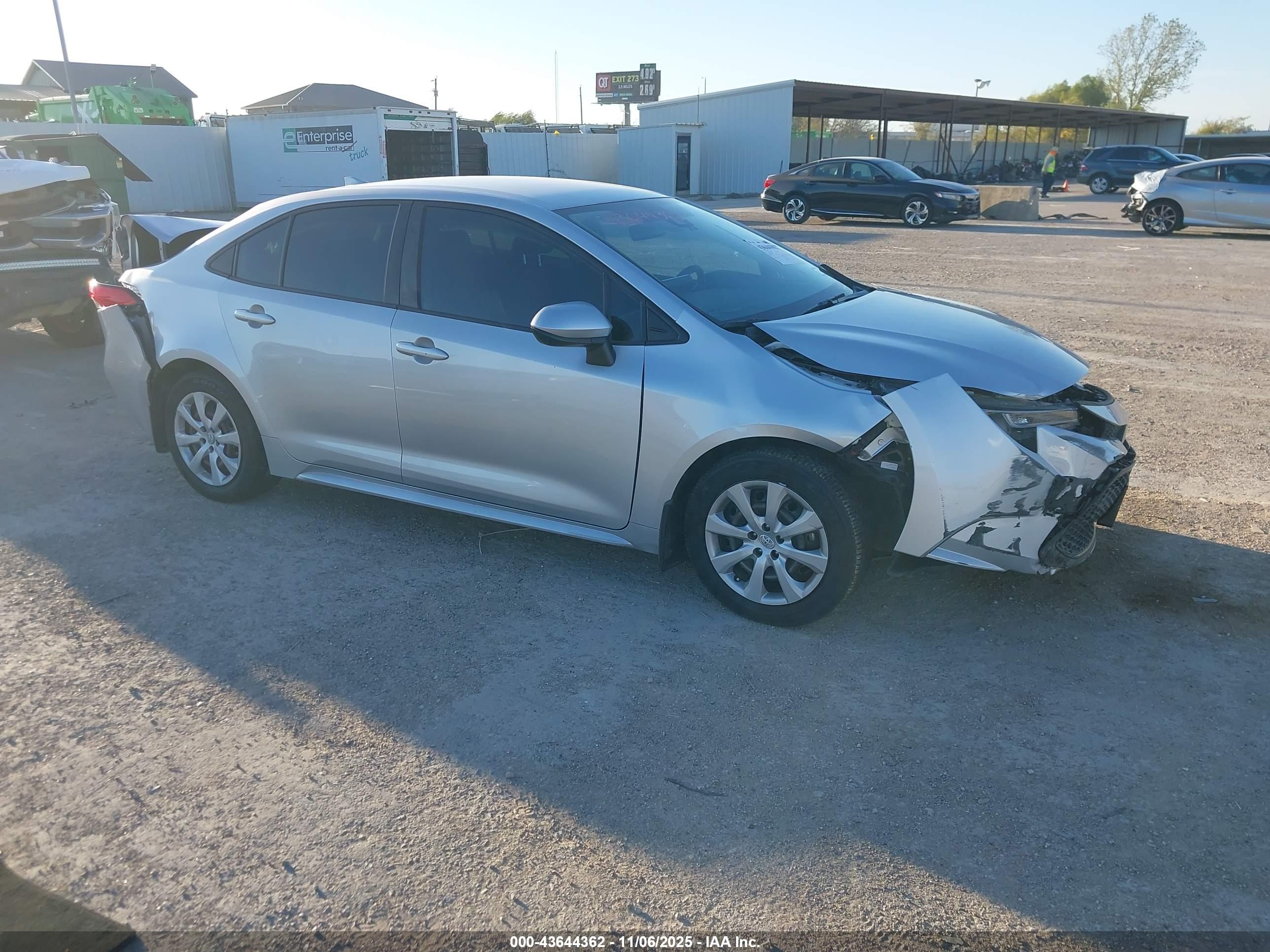 TOYOTA COROLLA image 6