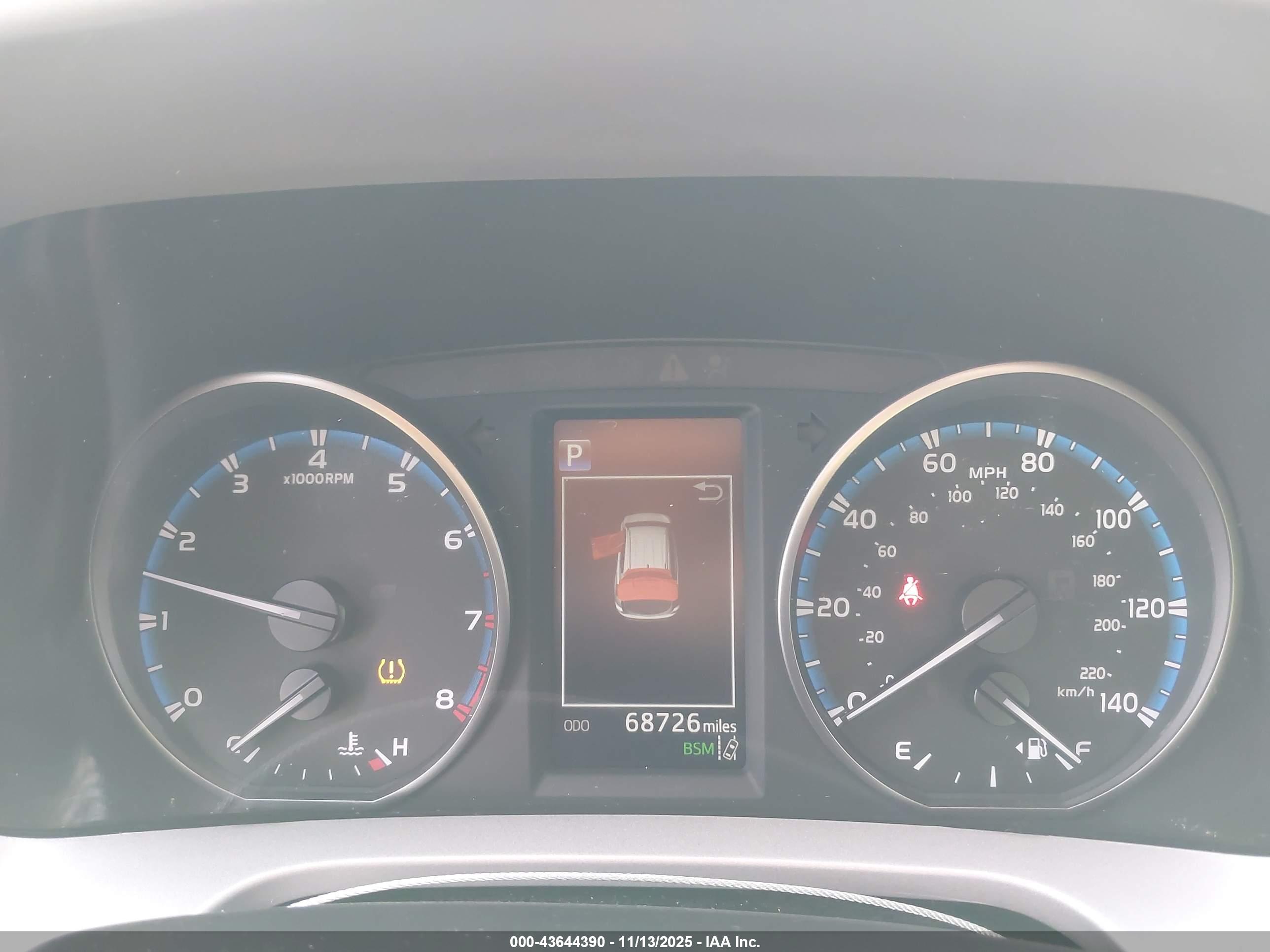 TOYOTA RAV4 image 7