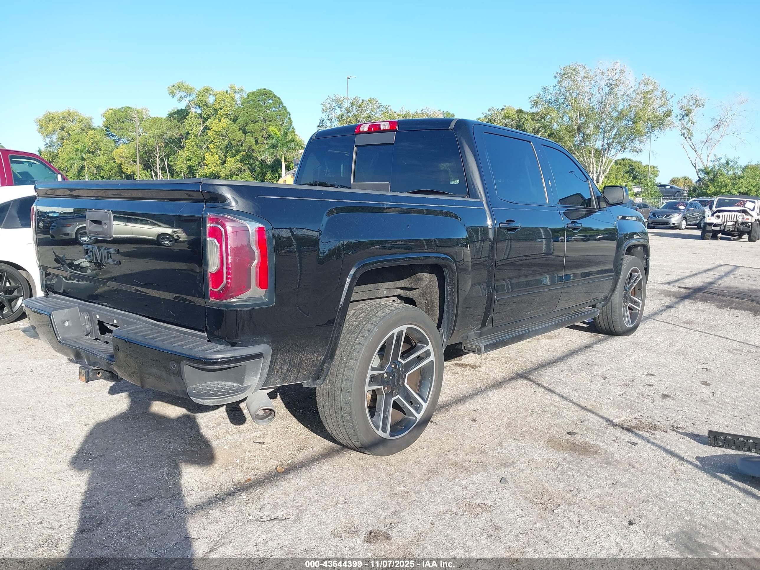 GMC SIERRA image 4