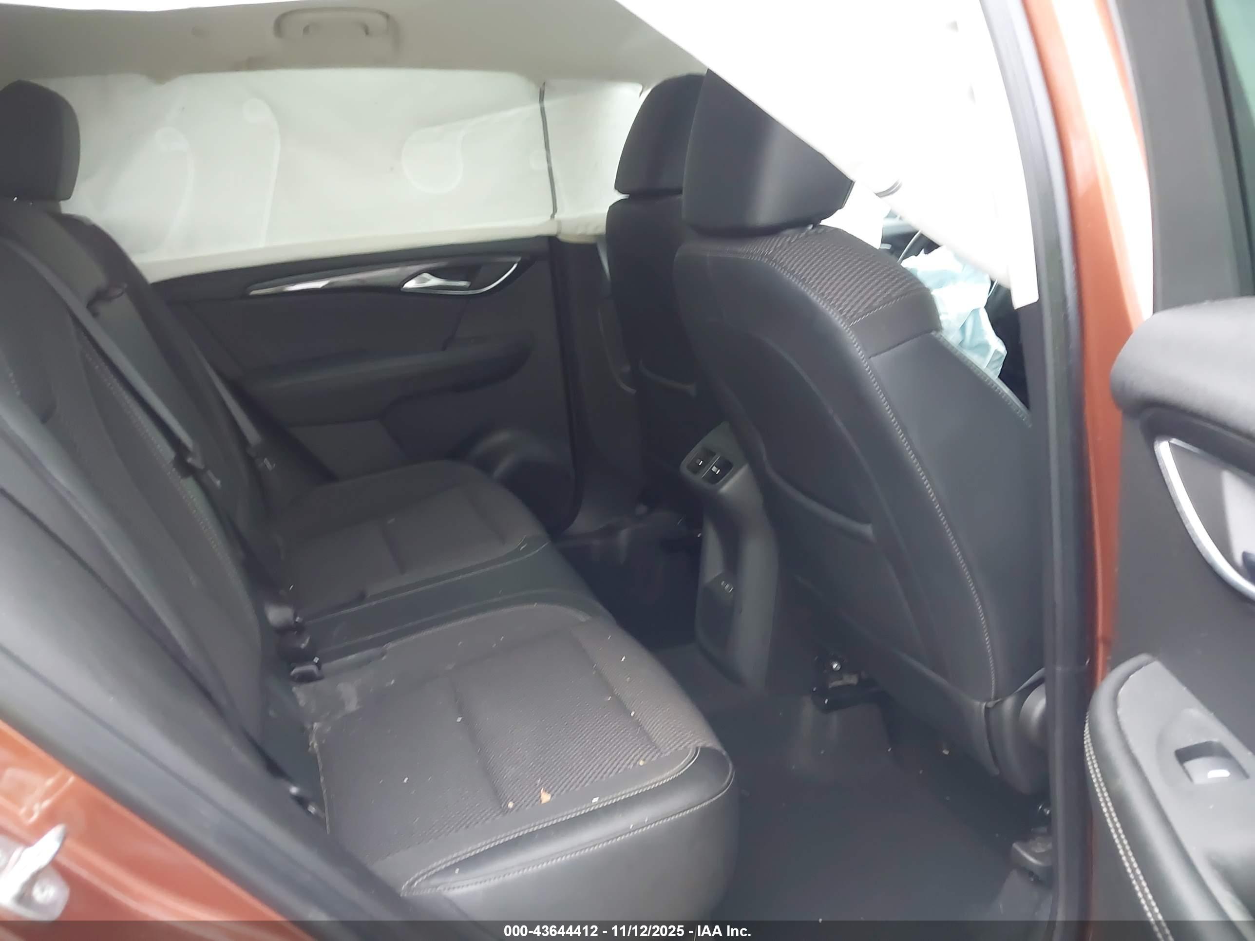 BUICK ENVISION image 8