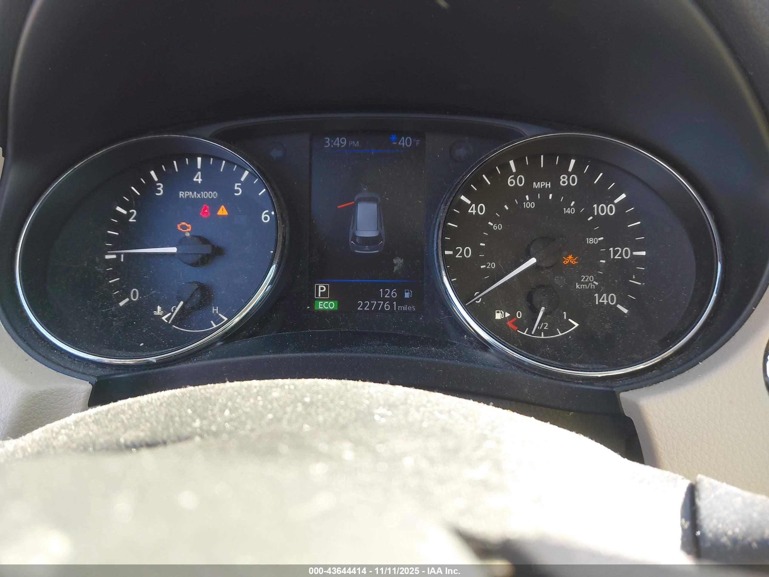 NISSAN ROGUE image 7