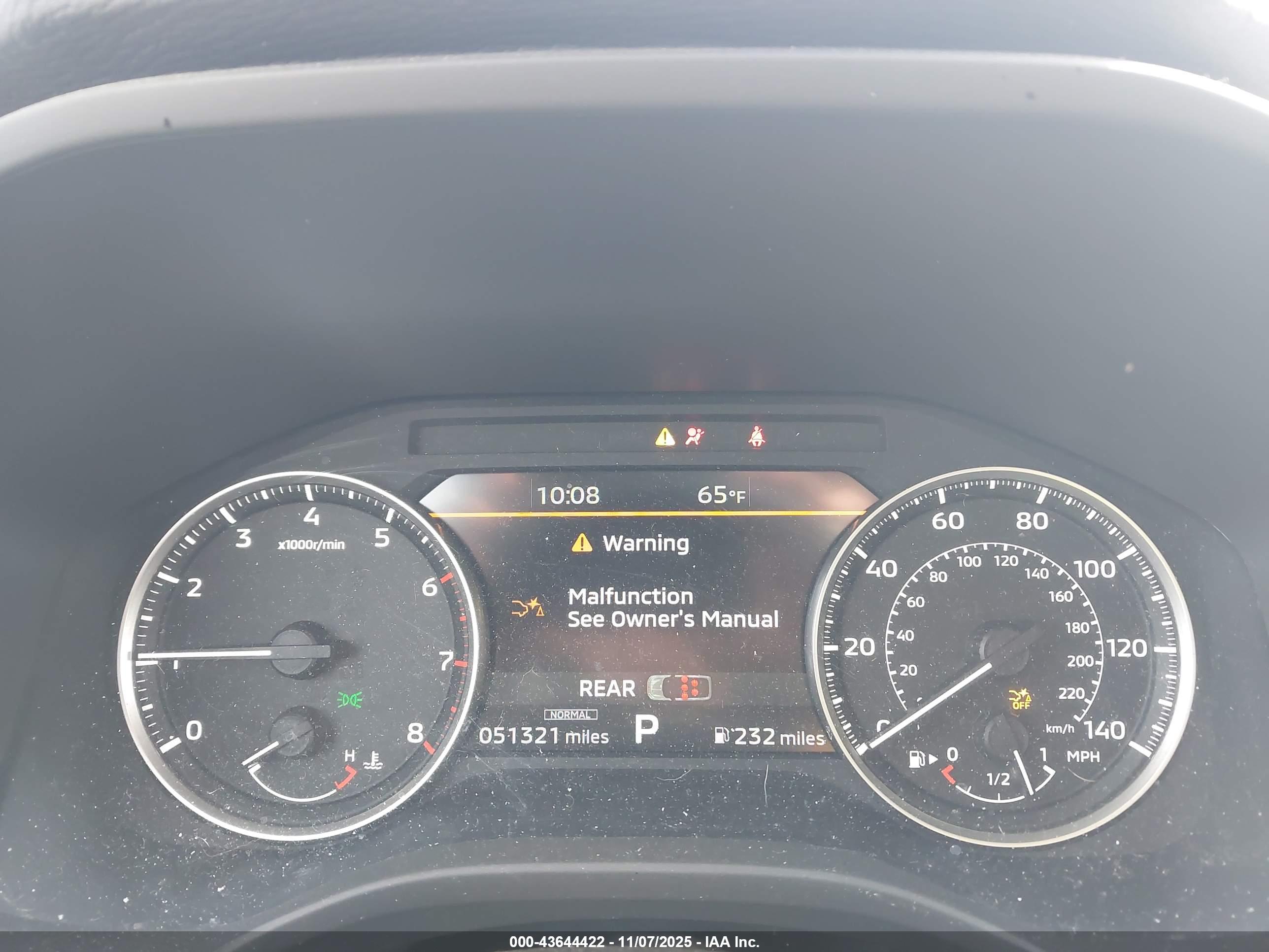 MITSUBISHI OUTLANDER image 7
