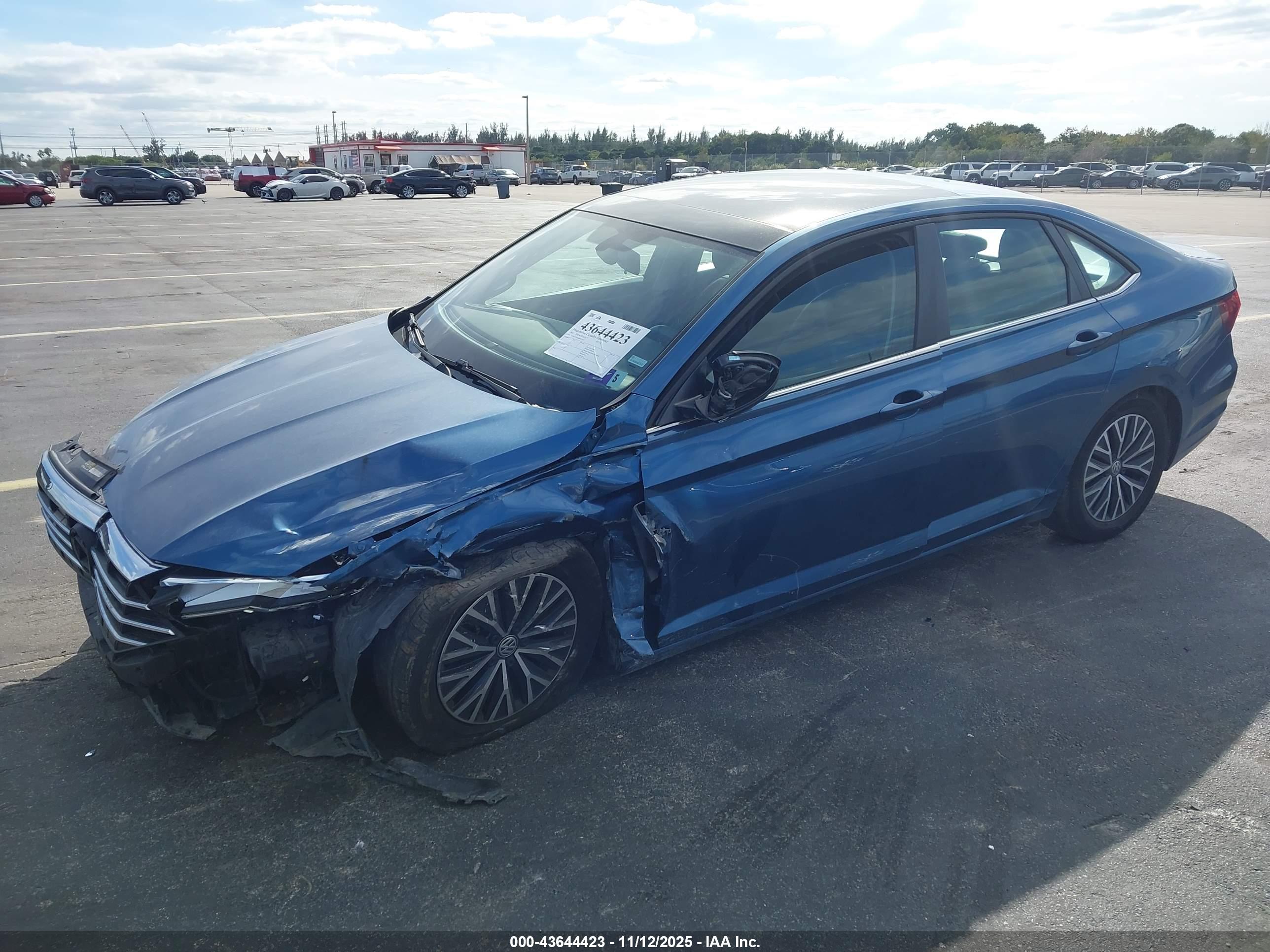 VOLKSWAGEN JETTA image 2