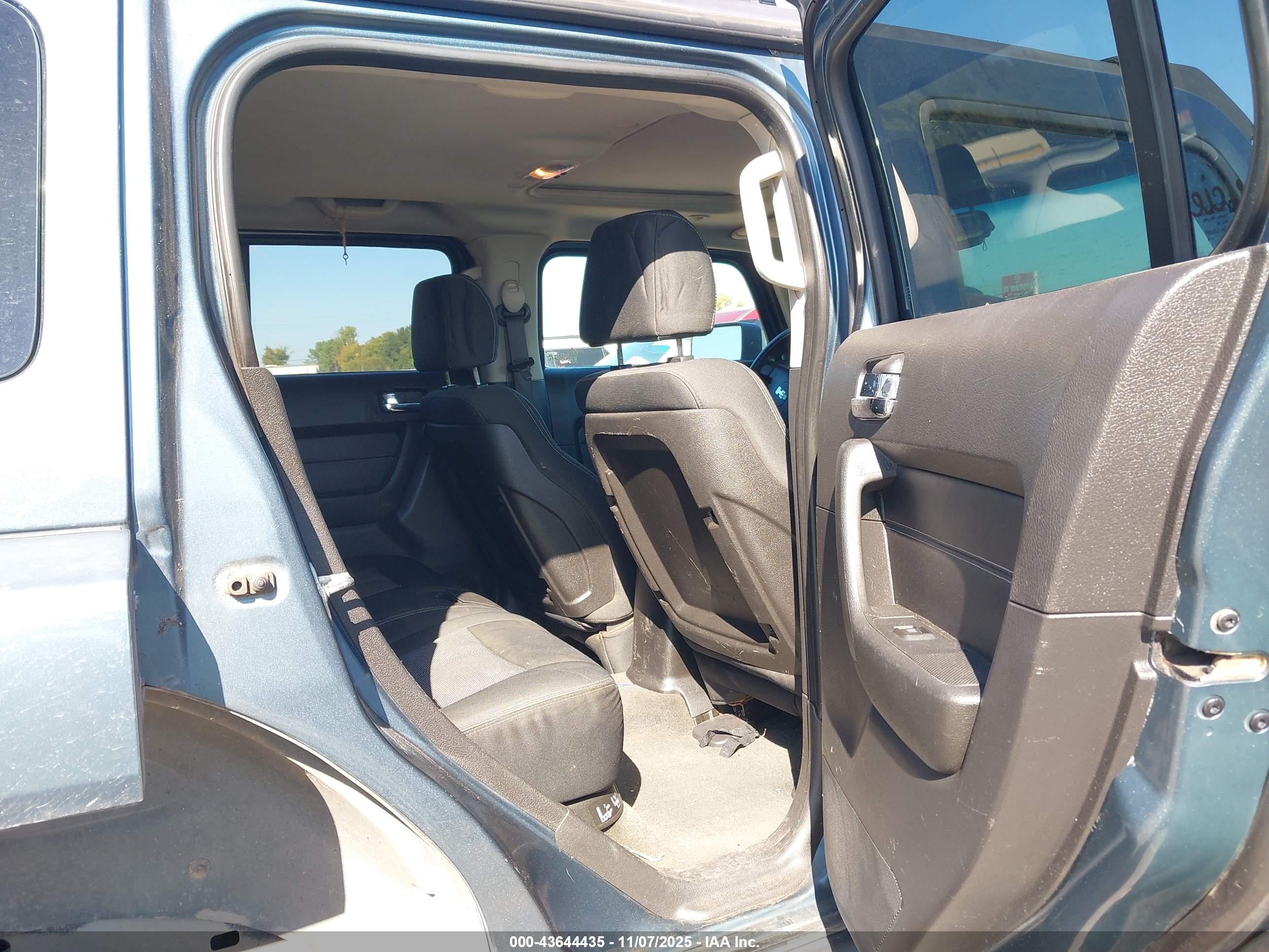 HUMMER H3 image 8