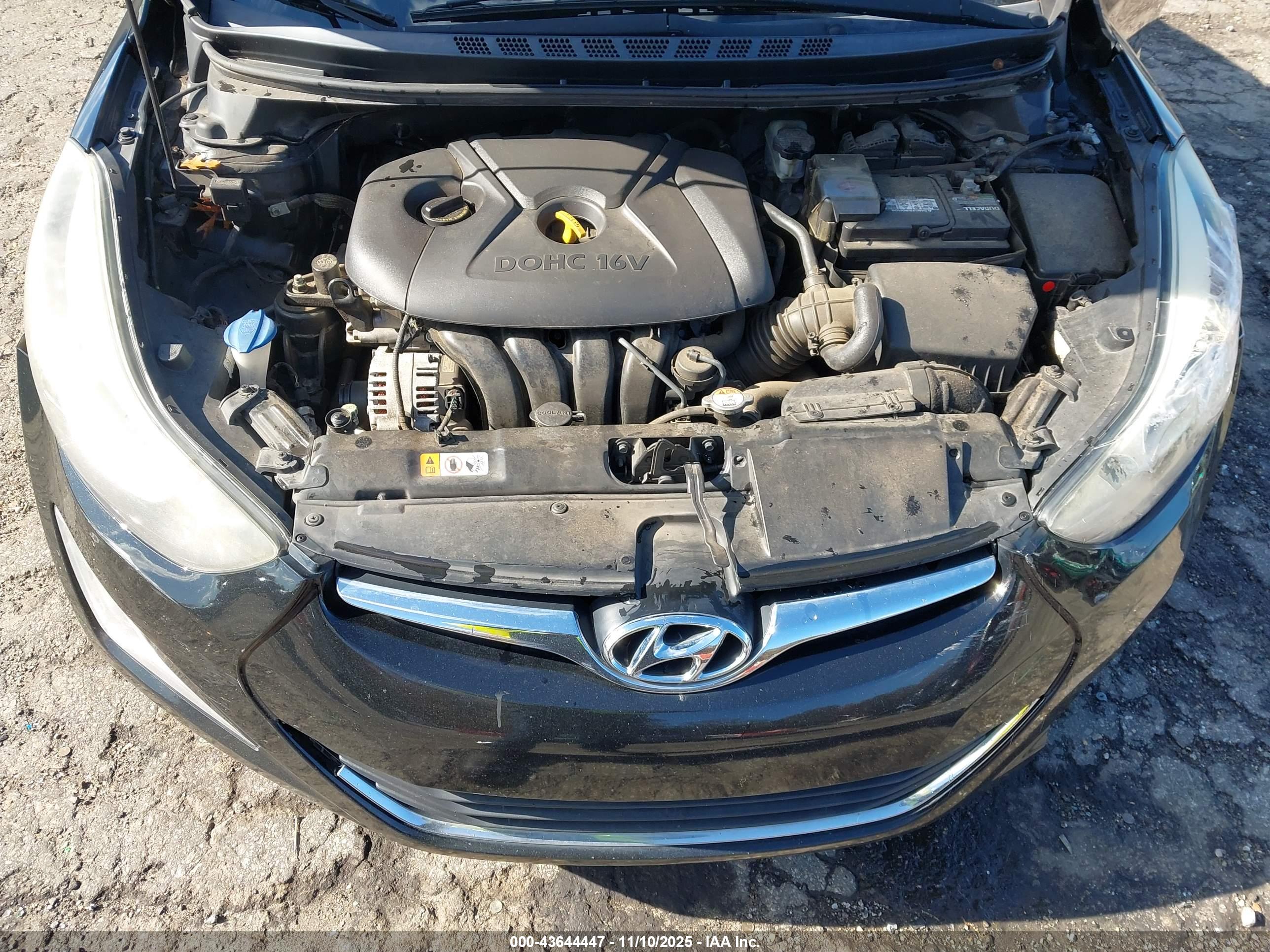 HYUNDAI ELANTRA image 10