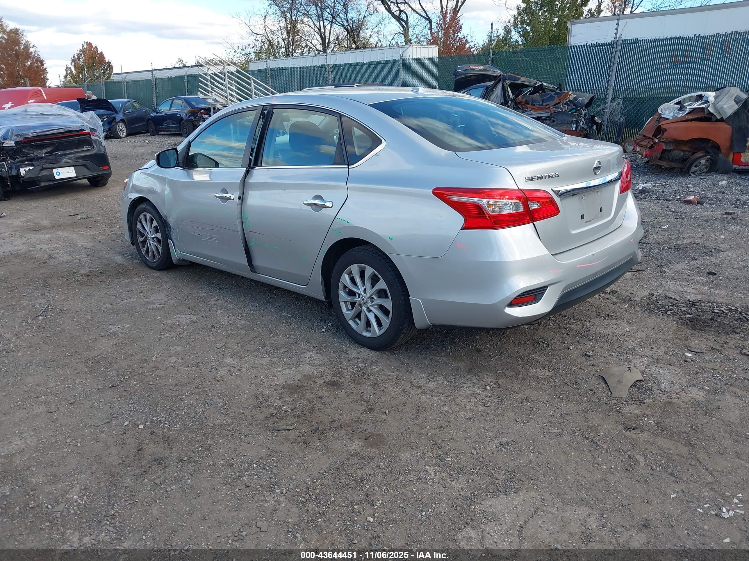 NISSAN SENTRA image 3