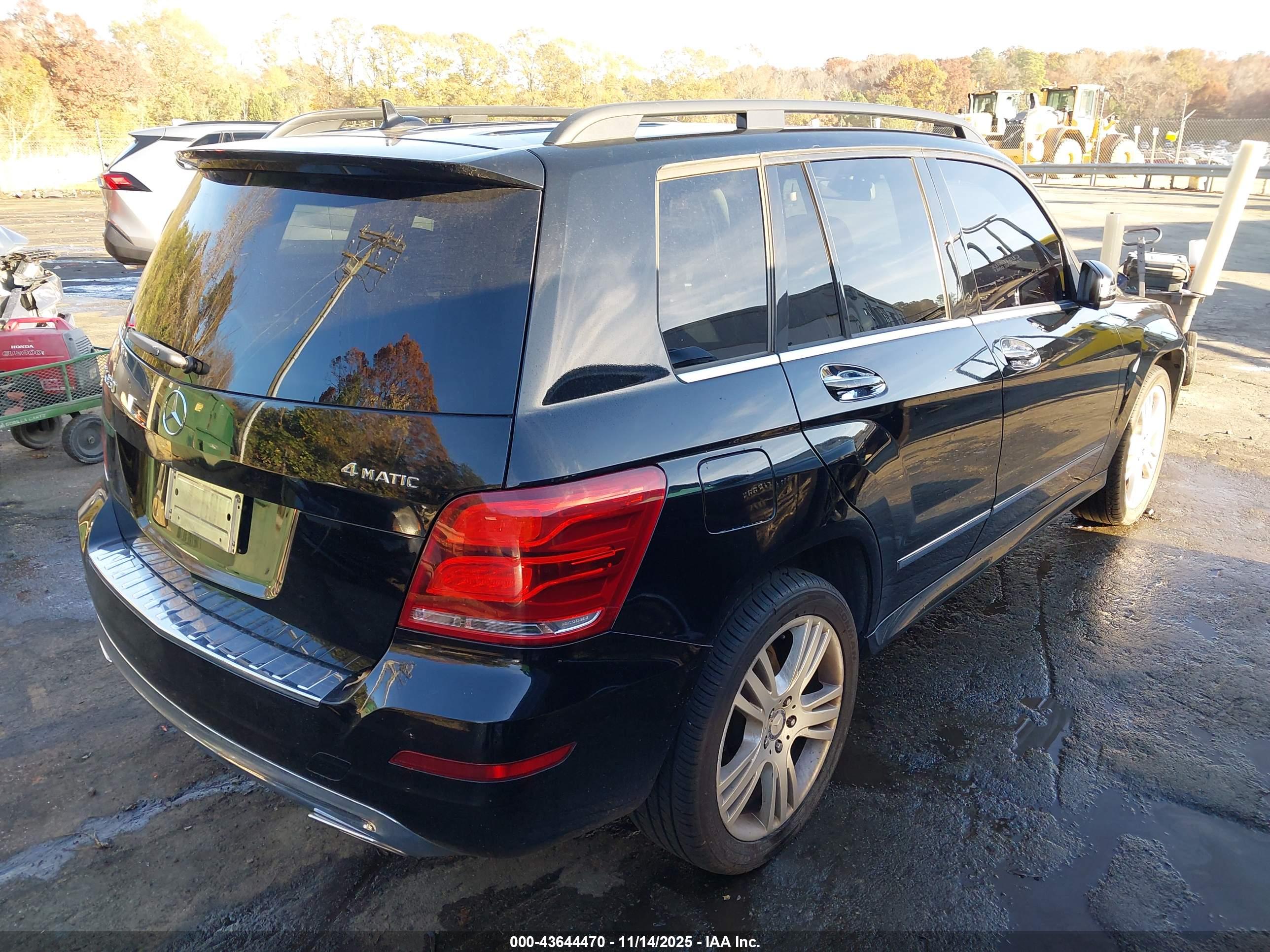 MERCEDES-BENZ GLK image 4