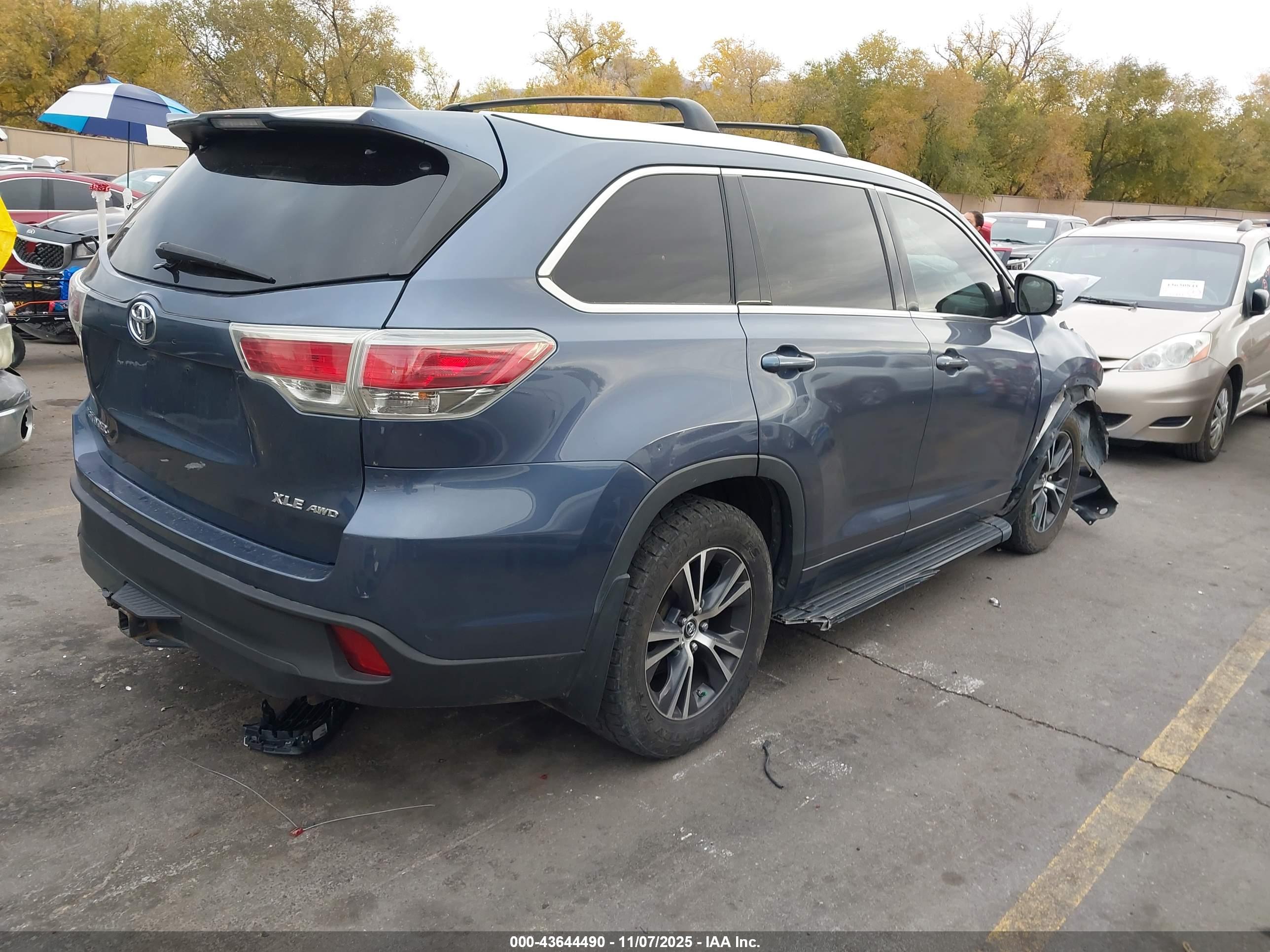 TOYOTA HIGHLANDER image 4