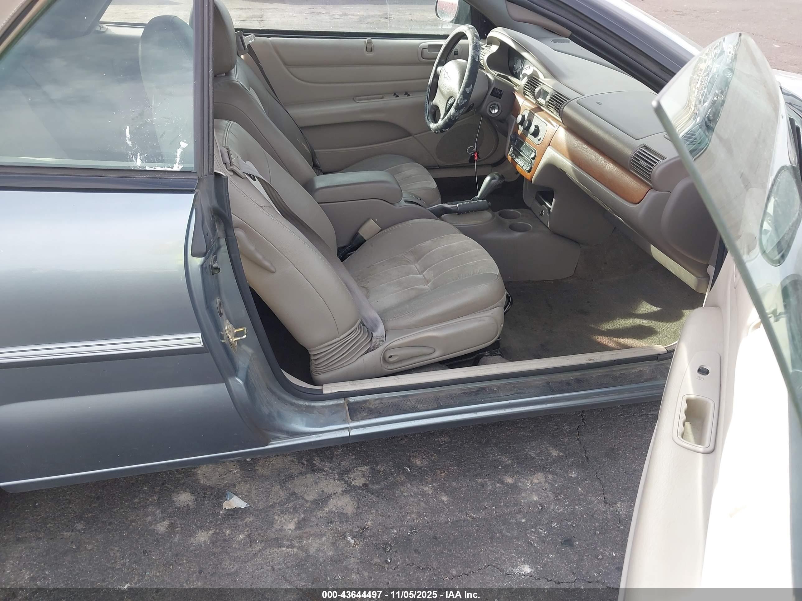 CHRYSLER SEBRING image 5