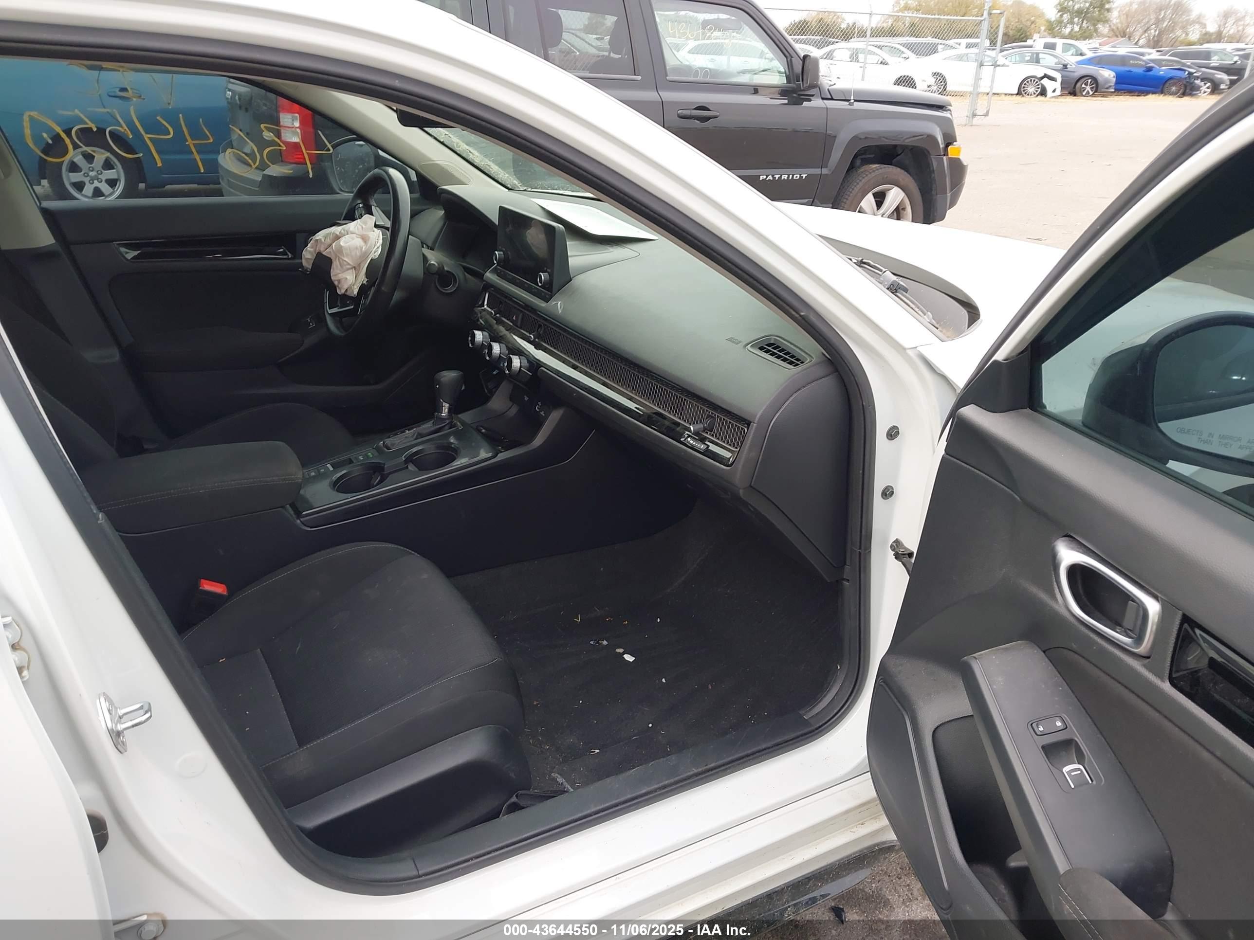 HONDA CIVIC image 5